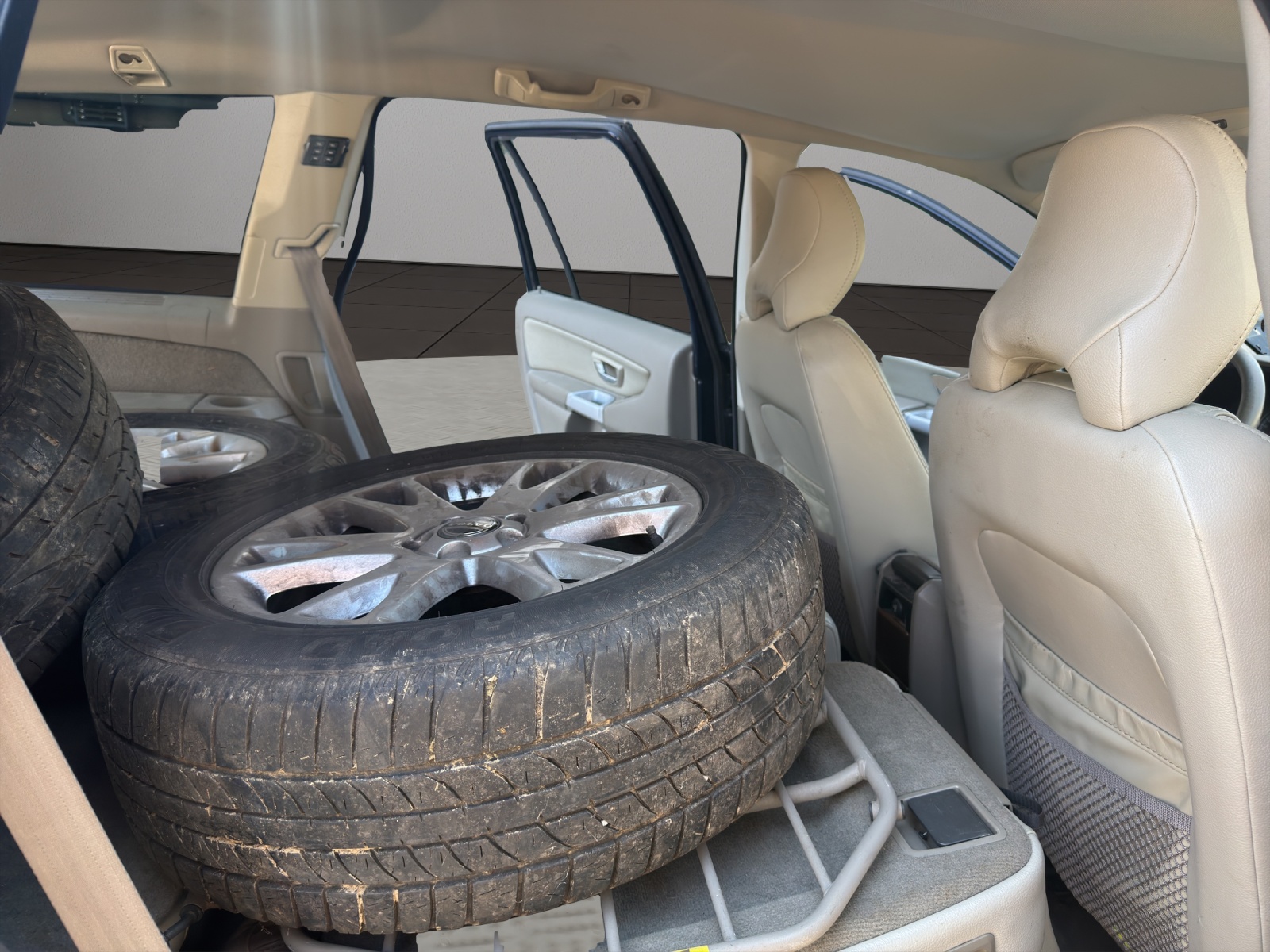 VOLVO XC90 2.5T AWD Geartronic-image-12