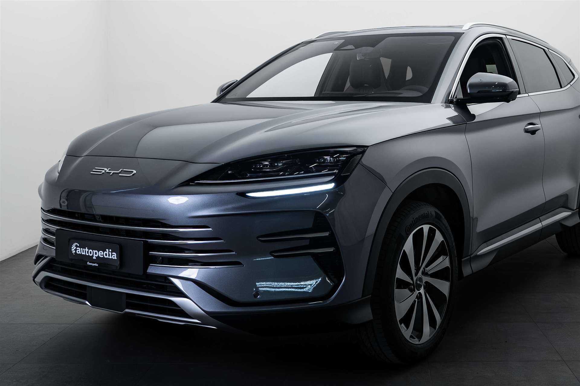 BYD Seal U DM-i PHEV Design AWD 324PS Automat-showroom-element-1