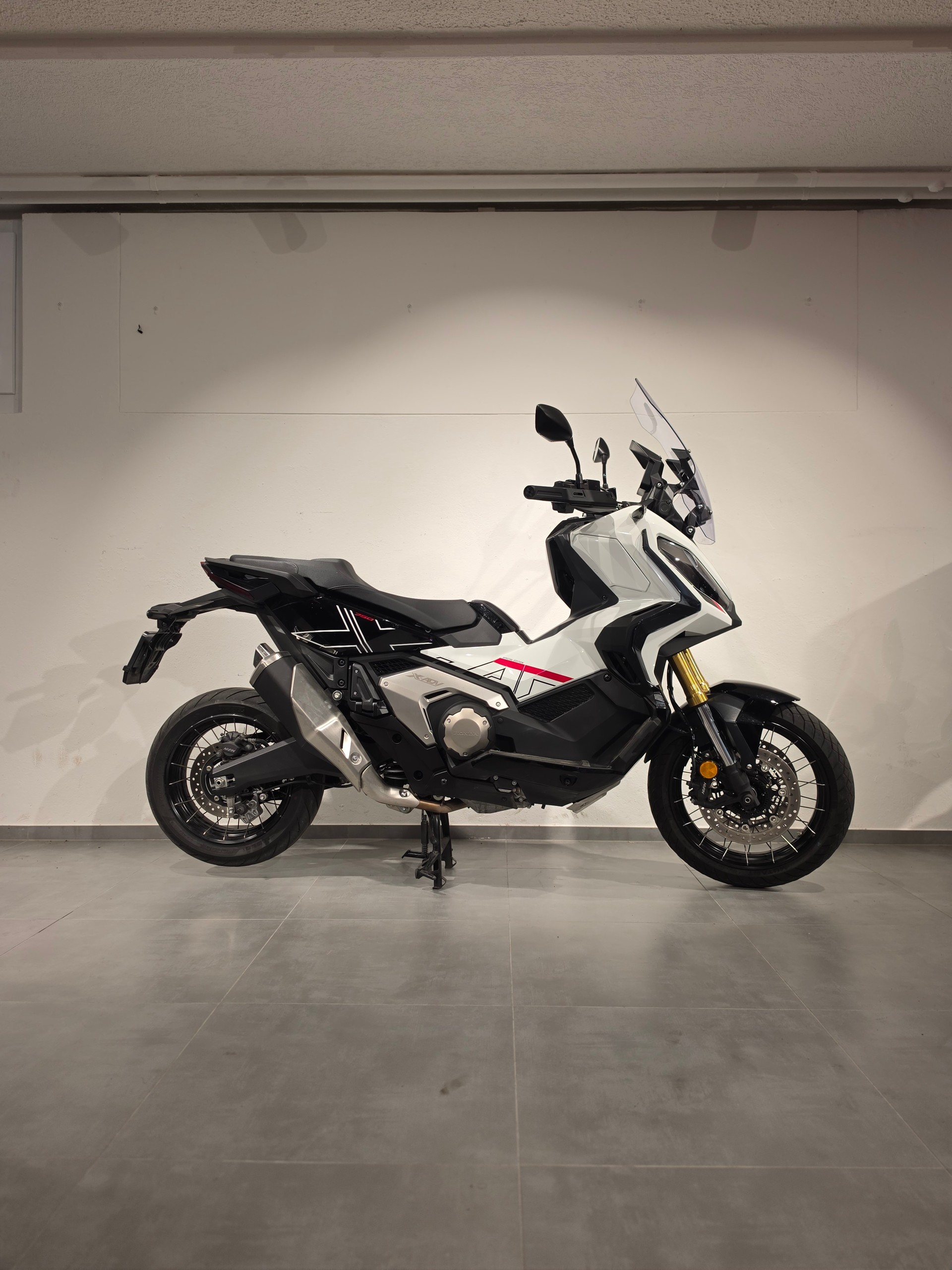 HONDA X-ADV 750