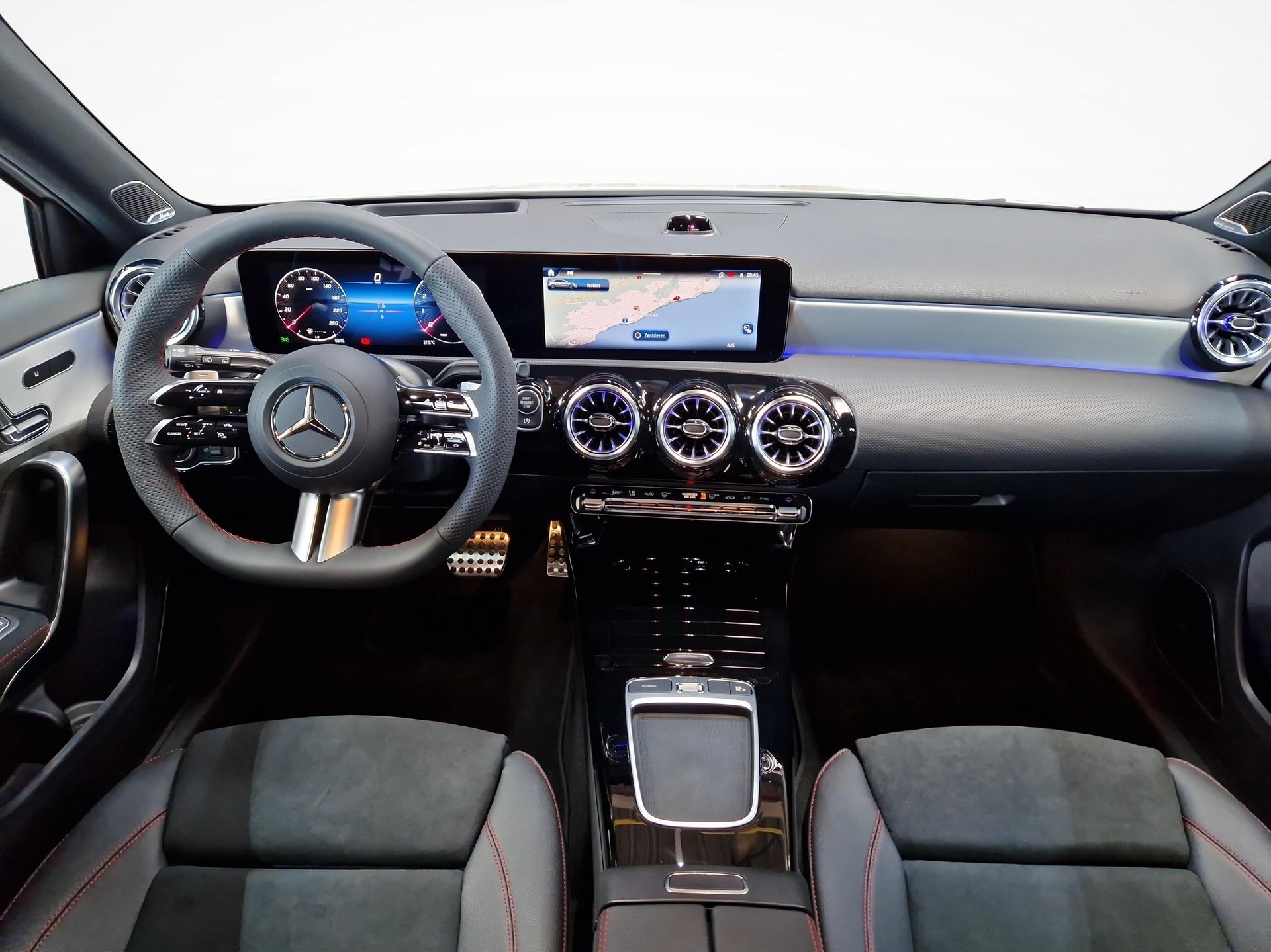 MERCEDES-BENZ A 200 Night Star AMG Line-image-4