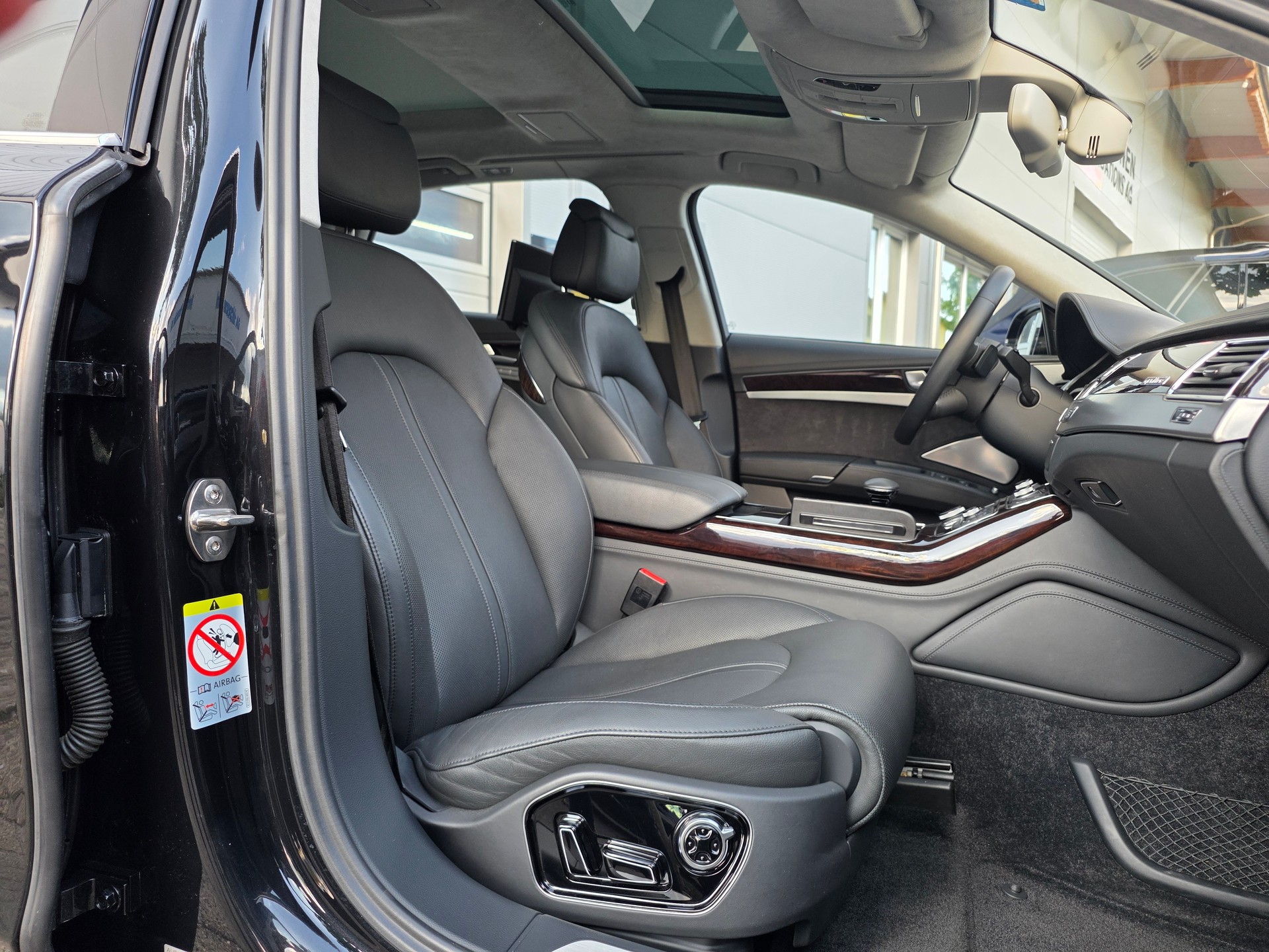 AUDI A8 L 3.0 TDI quattro tiptronic | VOLLAUSSTATTUNG -DVD /TV ENTERTAINMET/ MASSAGE SITZE VO+H/ SITZKÜHLUNG /B&O SOUND/NIGHT-VISION-image-7