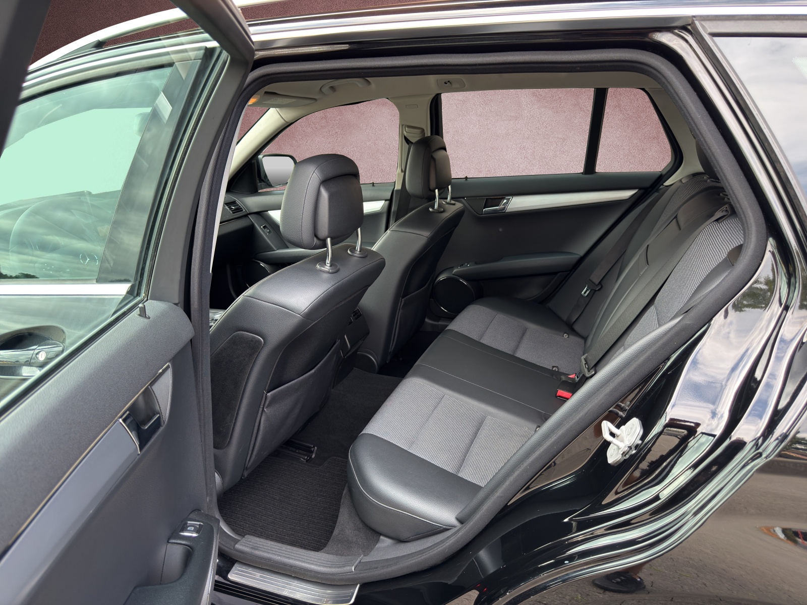 MERCEDES-BENZ C 180 Kompressor Avantgarde Automatic-image-10