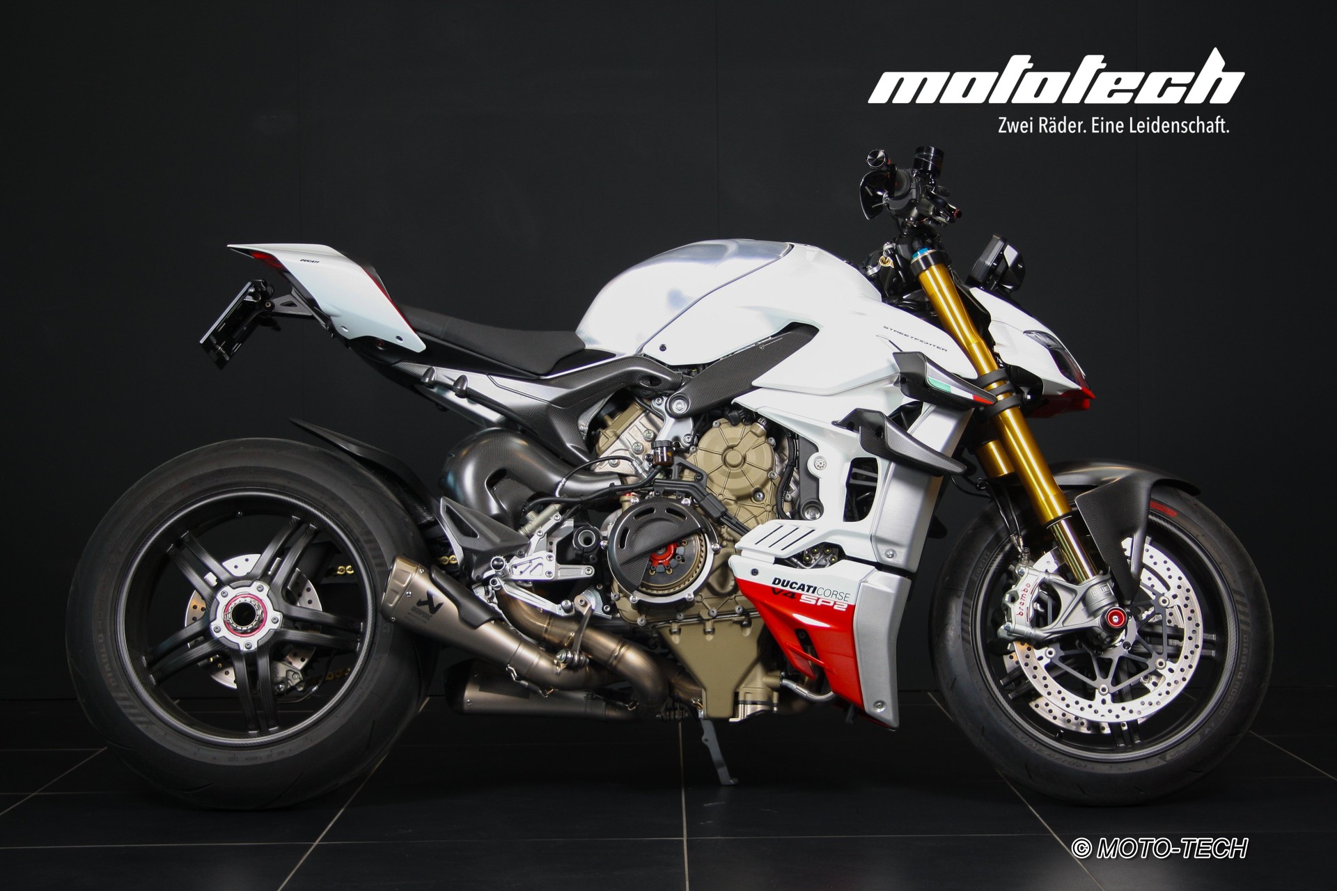 DUCATI Streetfighter V4 SP2 Speciale-showroom-element-1