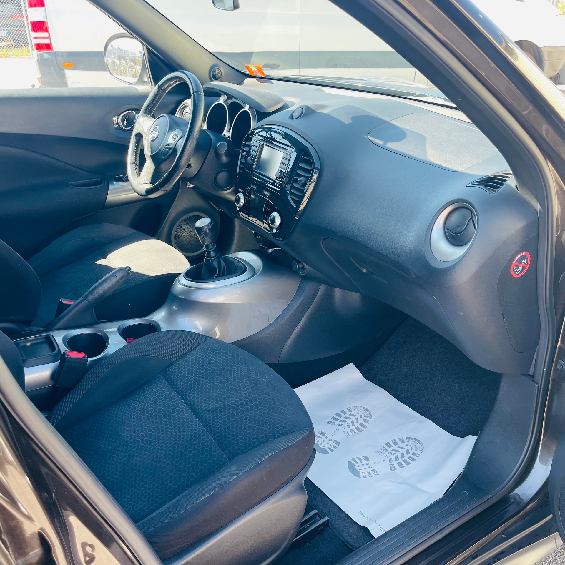 NISSAN JUKE 1.6 tekna-image-8