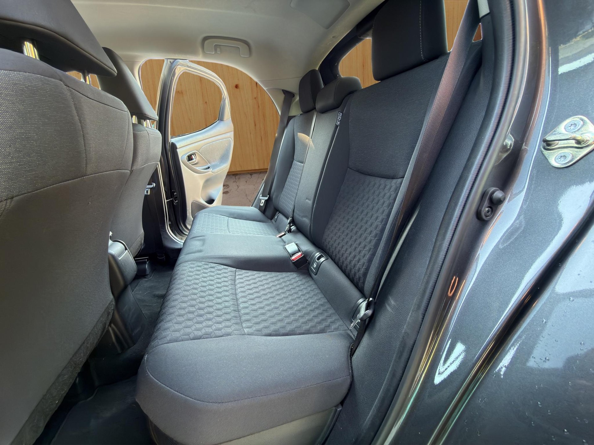 TOYOTA Yaris 1.5 VVT-i HSD Trend-image-11