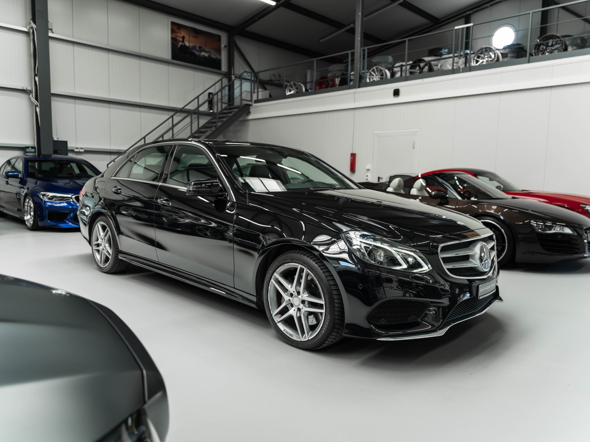 MERCEDES-BENZ E 350 BlueTEC Avantgarde 4Matic 7G-Tronic-image-4