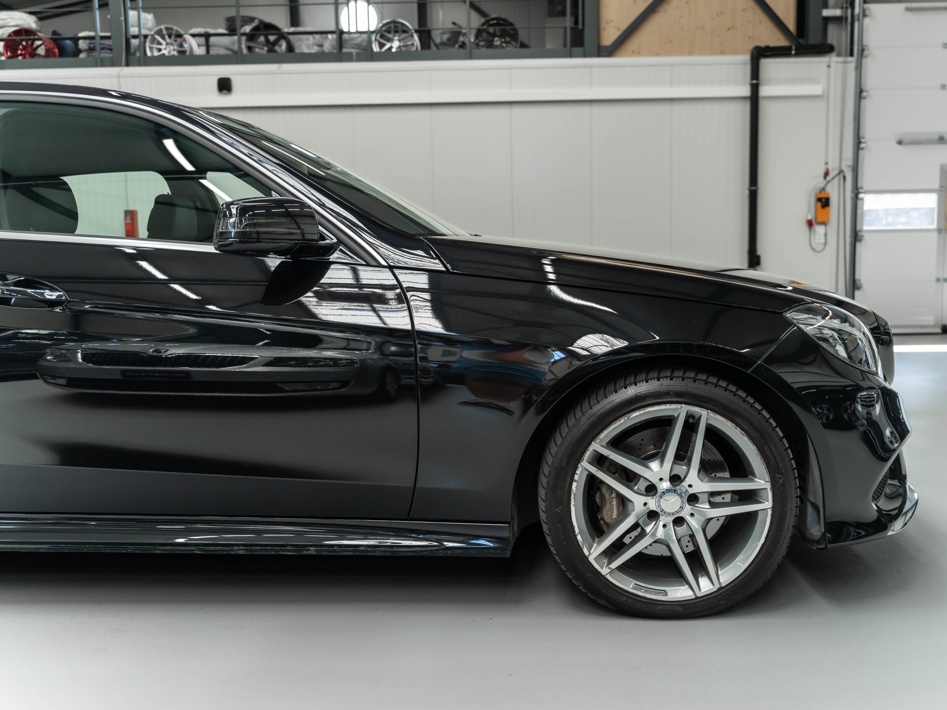 MERCEDES-BENZ E 350 BlueTEC Avantgarde 4Matic 7G-Tronic-image-16