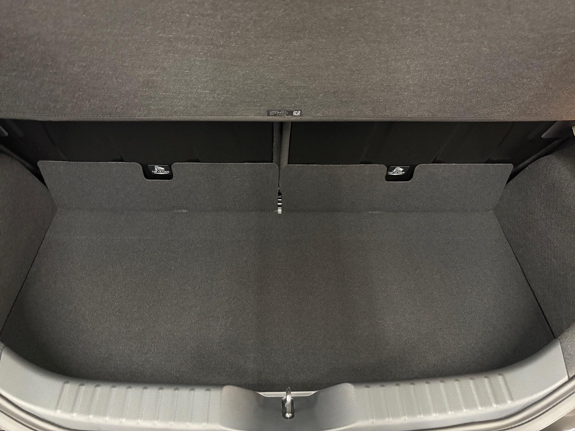 TOYOTA Aygo X 1.5 GR Sport e-CVT-image-10