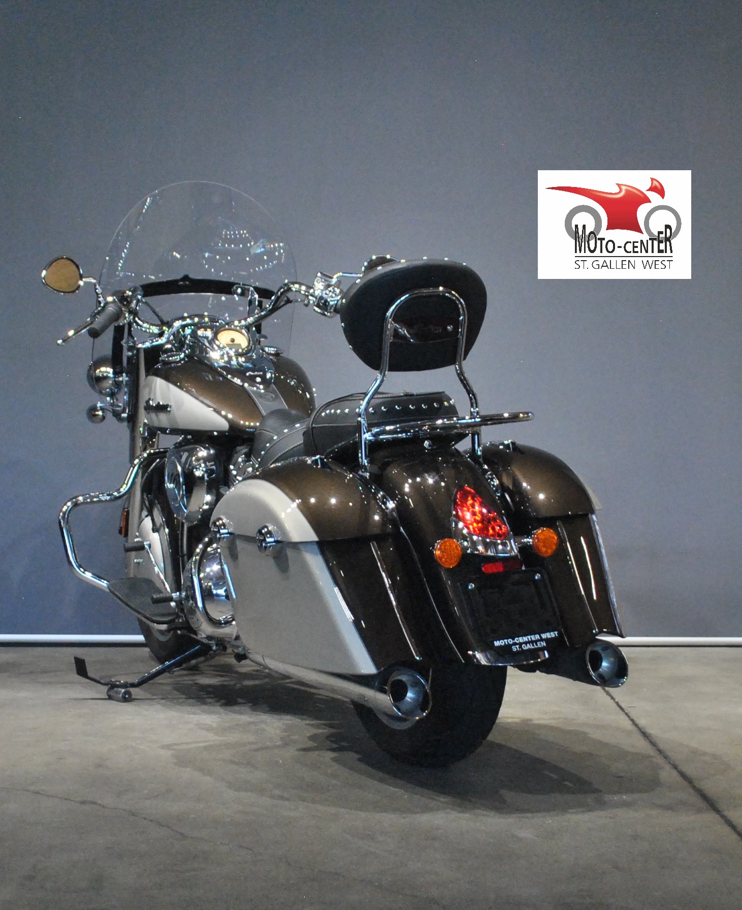 INDIAN Springfield-showroom-element-3