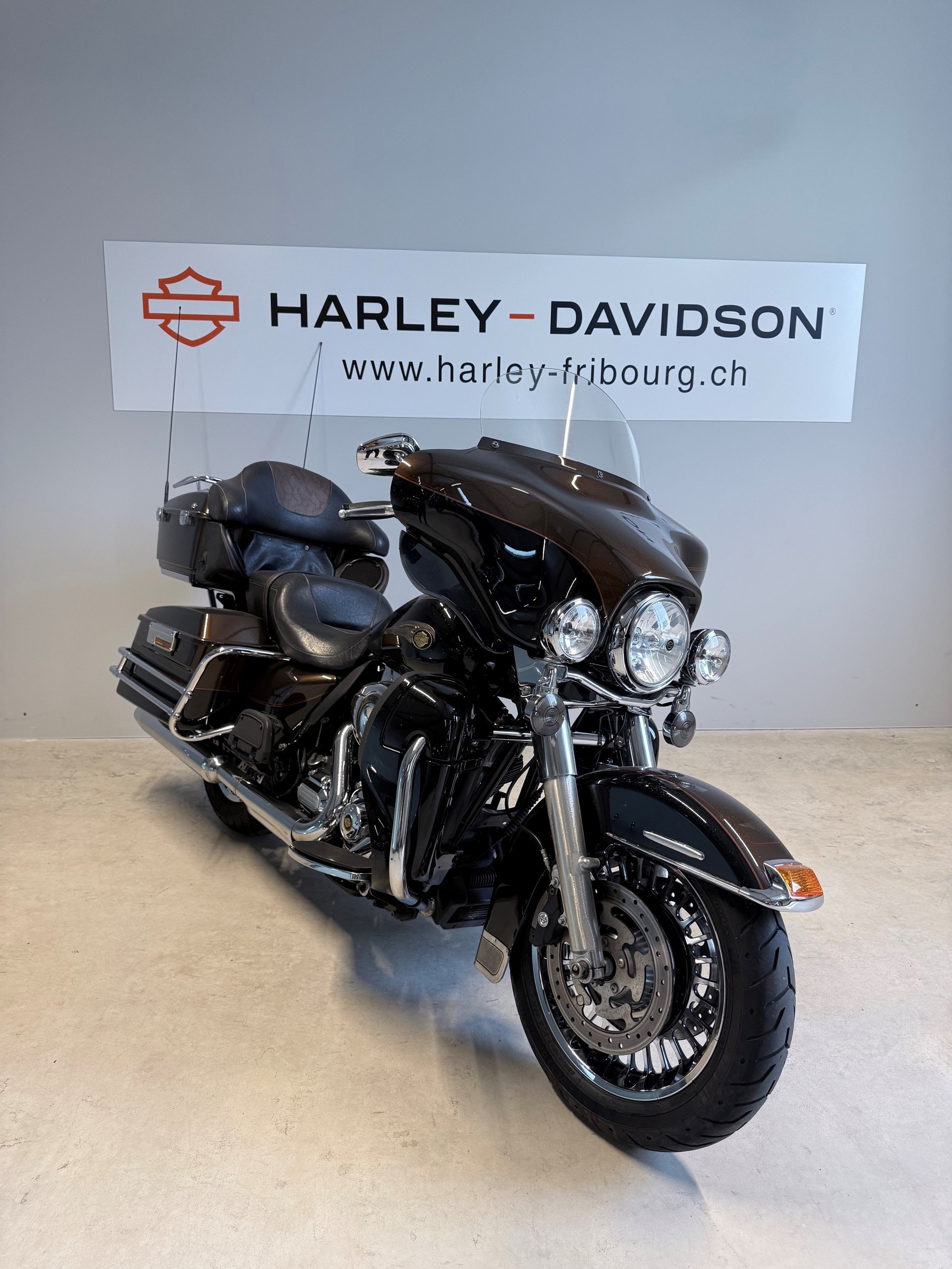 HARLEY-DAVIDSON FLHTK Electra Glide Ultra Limited Anniversary-image-2