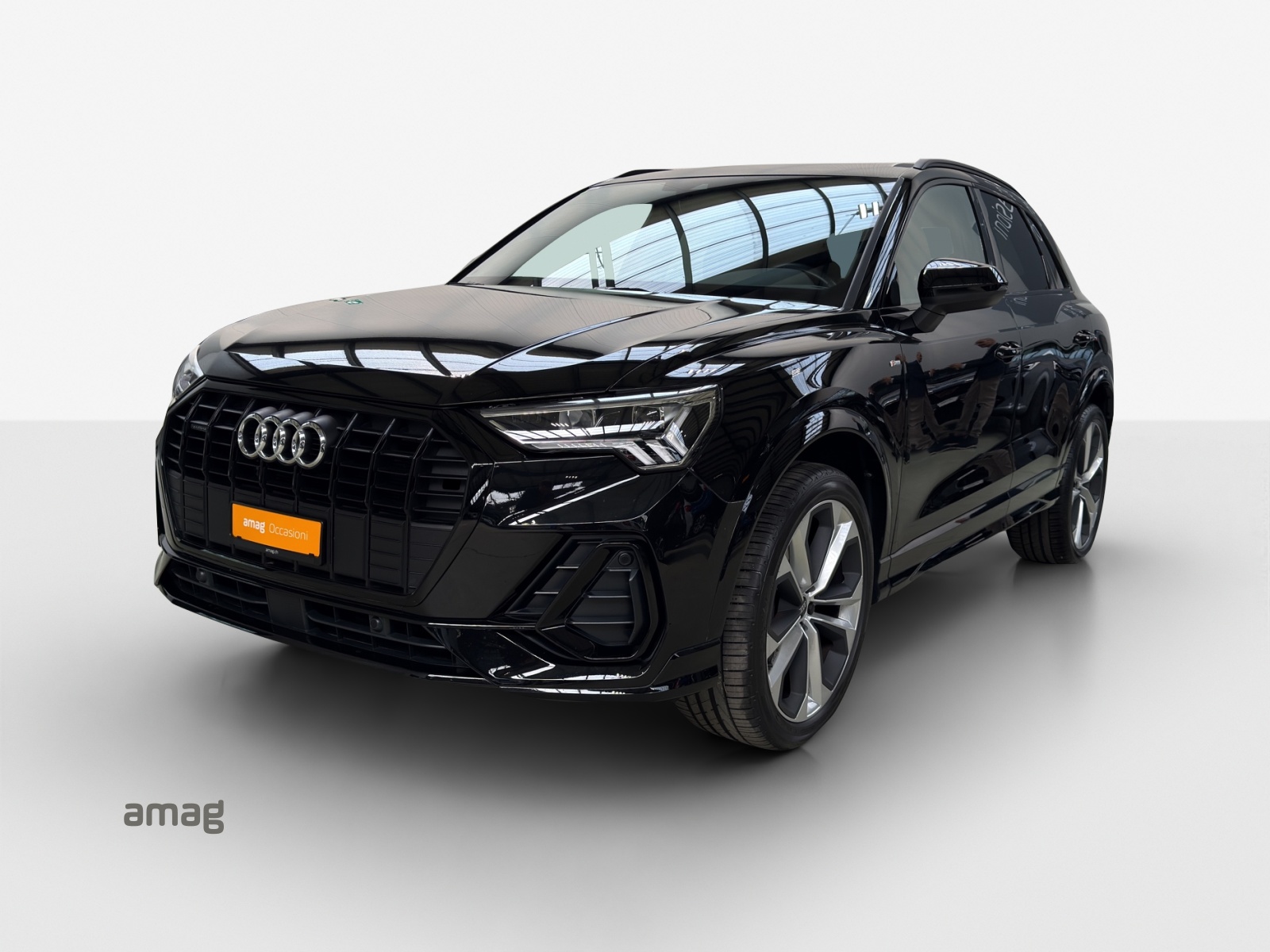 AUDI Q3 40 TDI S line Attraction quattro S-tronic