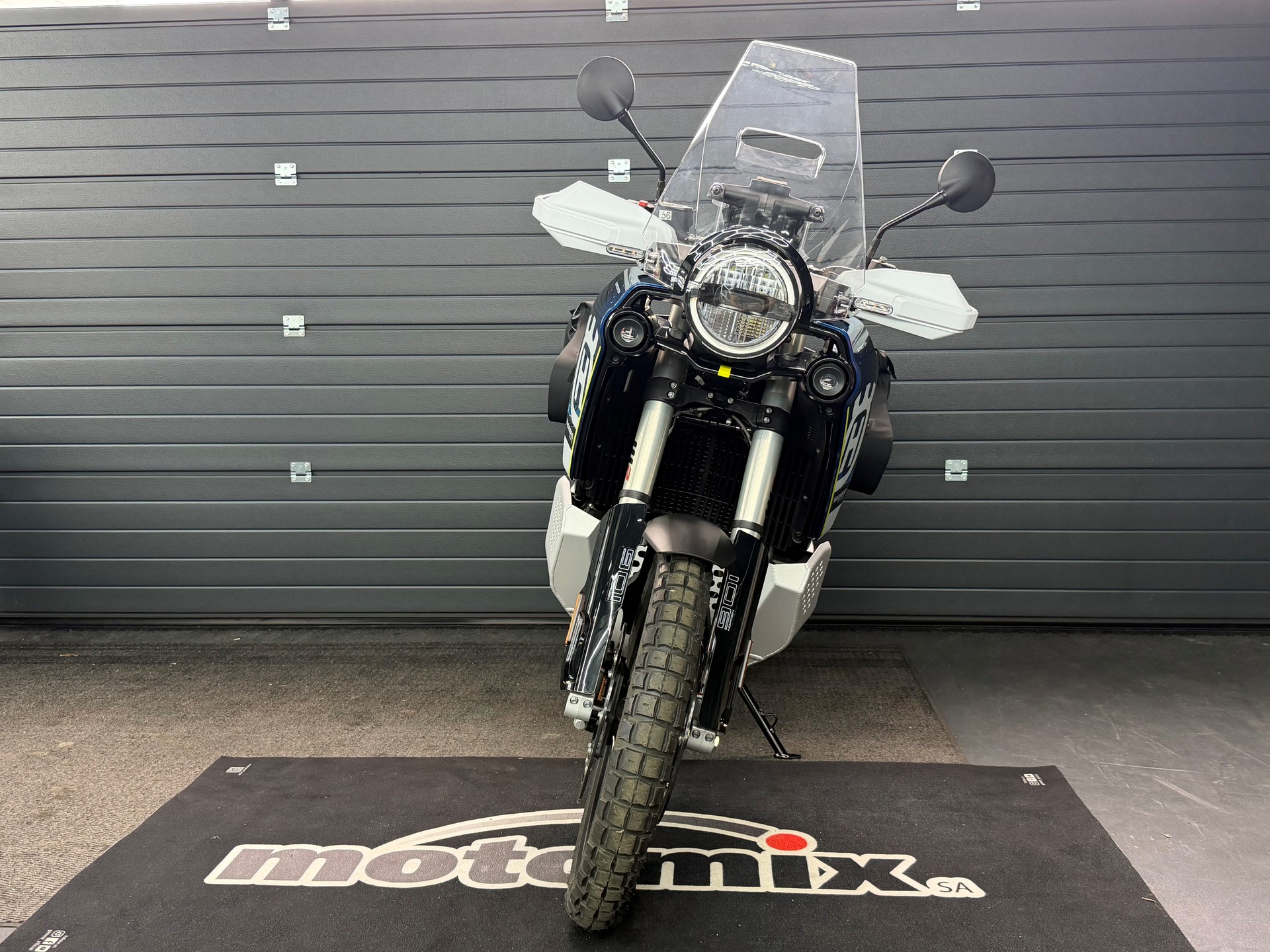 HUSQVARNA Norden 901 Expedition-image-1