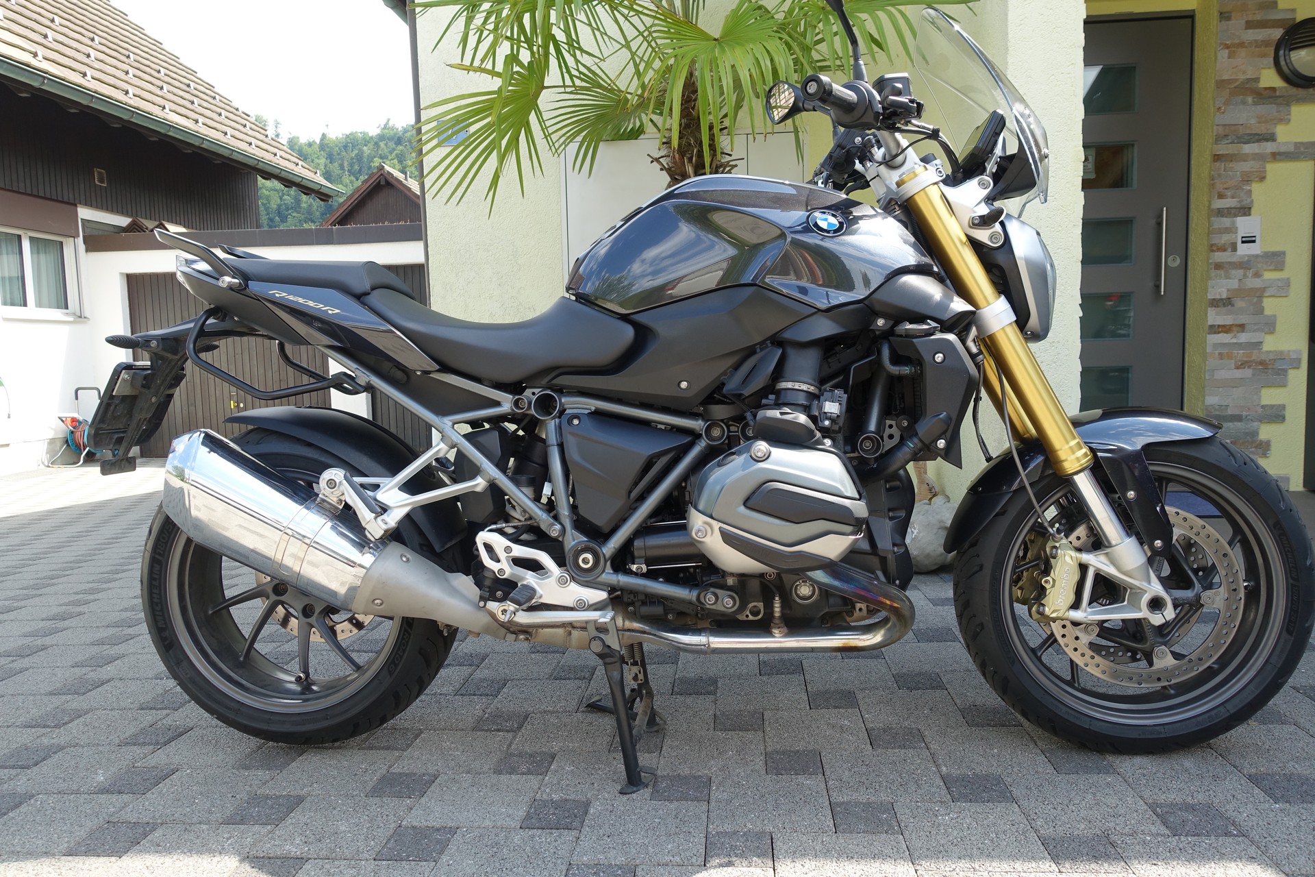 BMW R 1200 R ABS-image-0