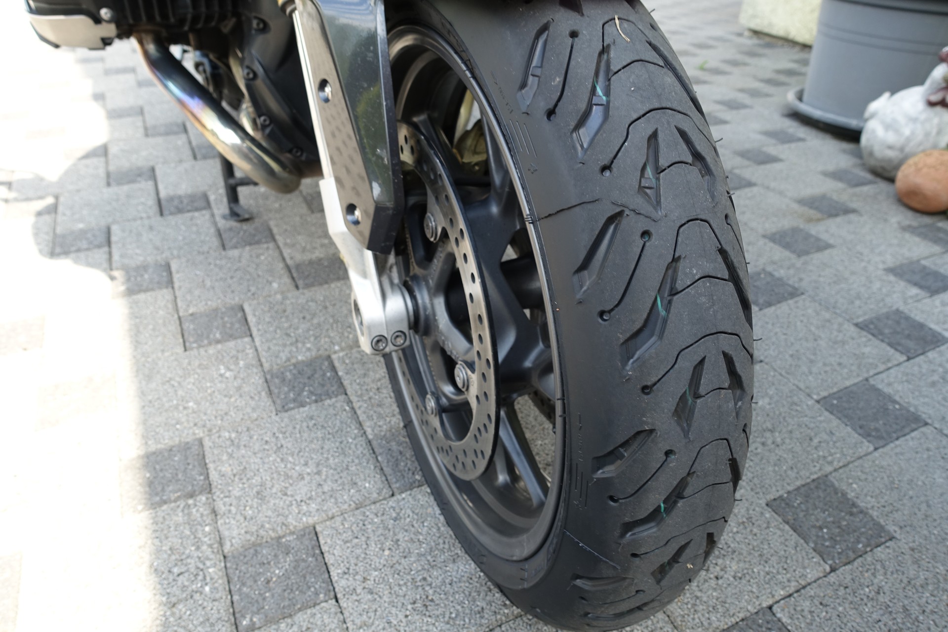 BMW R 1200 R ABS-image-14