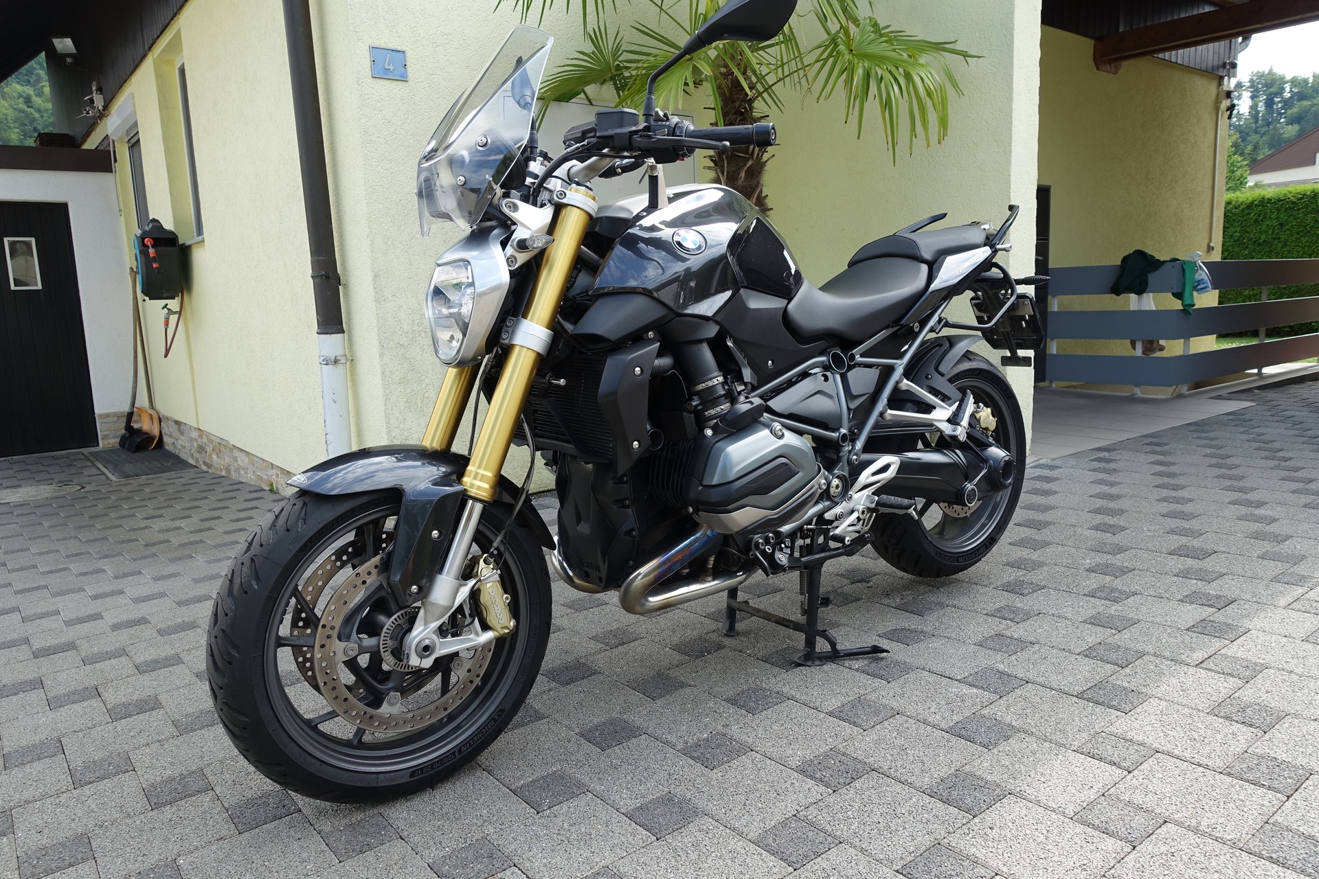 BMW R 1200 R ABS-image-9