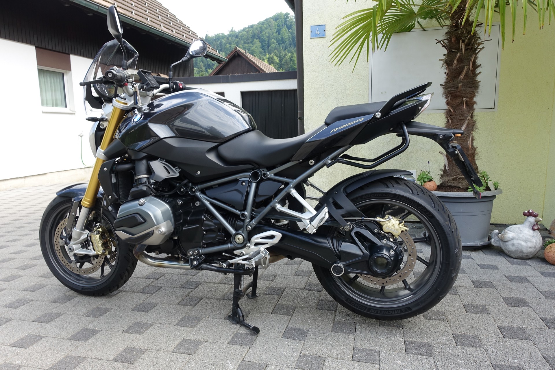 BMW R 1200 R ABS-image-3