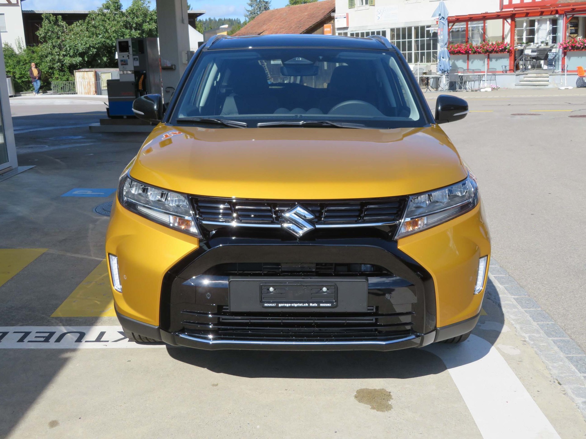 SUZUKI Vitara 1.4 T Piz Sulai Top Hybrid 4x4-showroom-element-2