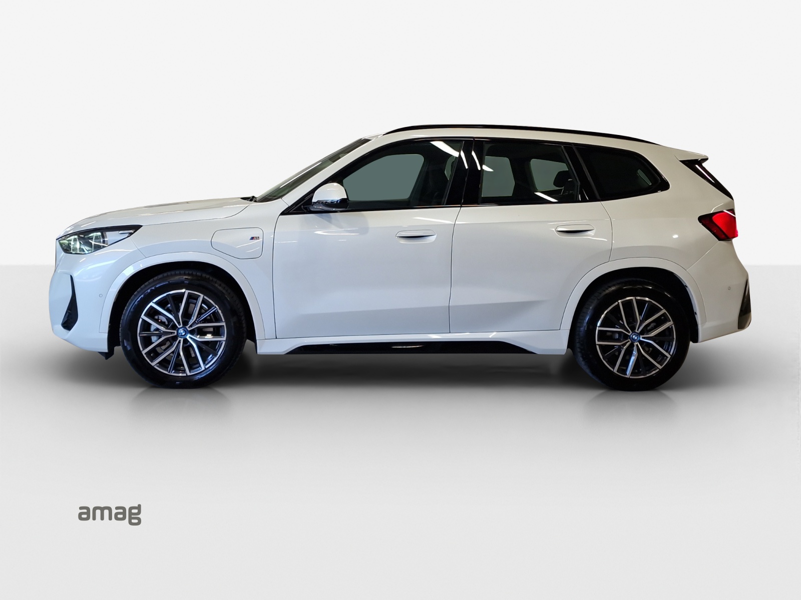 BMW X1 xDrive 25e M Sport-showroom-element-1