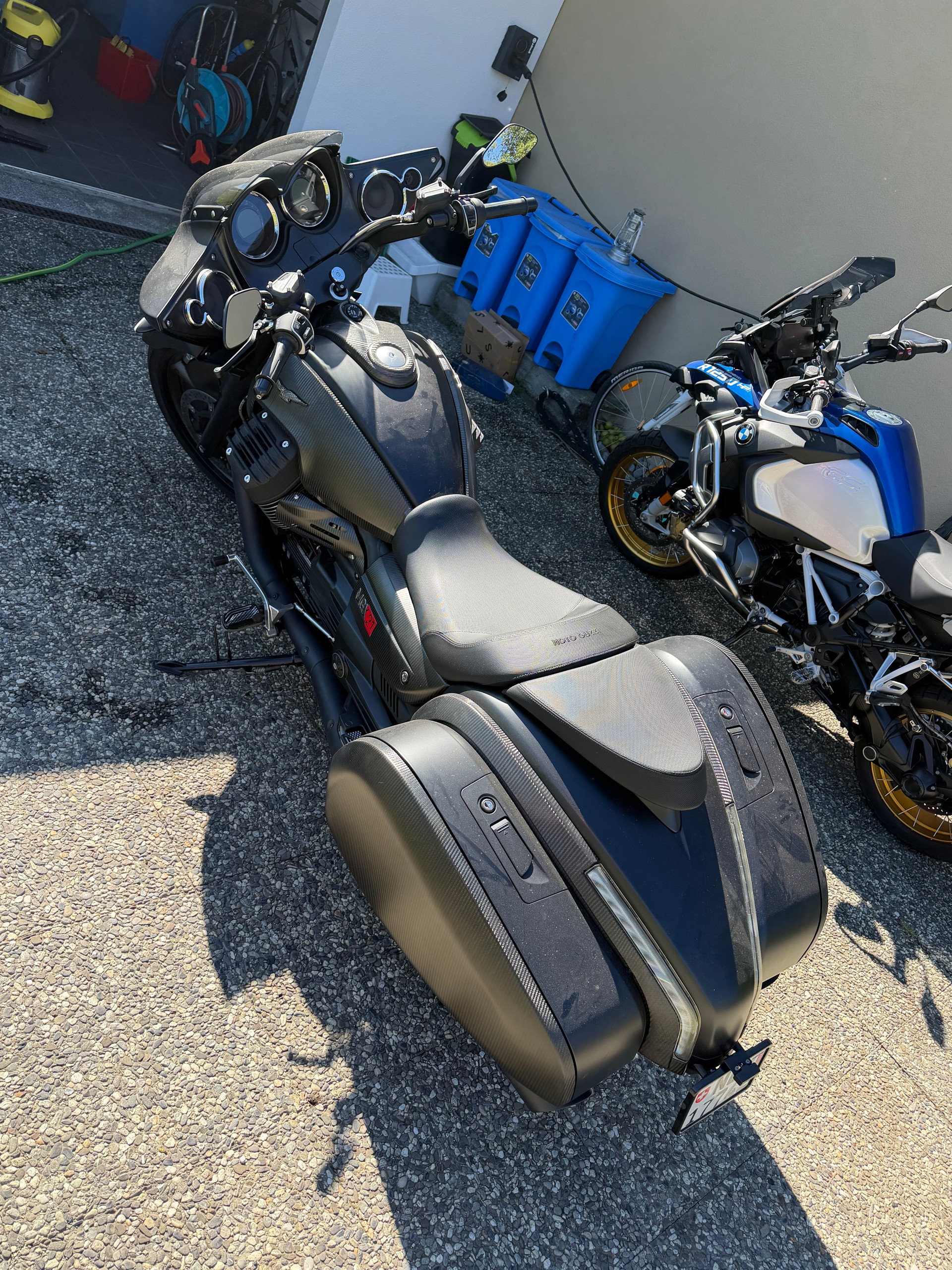 MOTO GUZZI MGX 21 1400 ABS-image-1