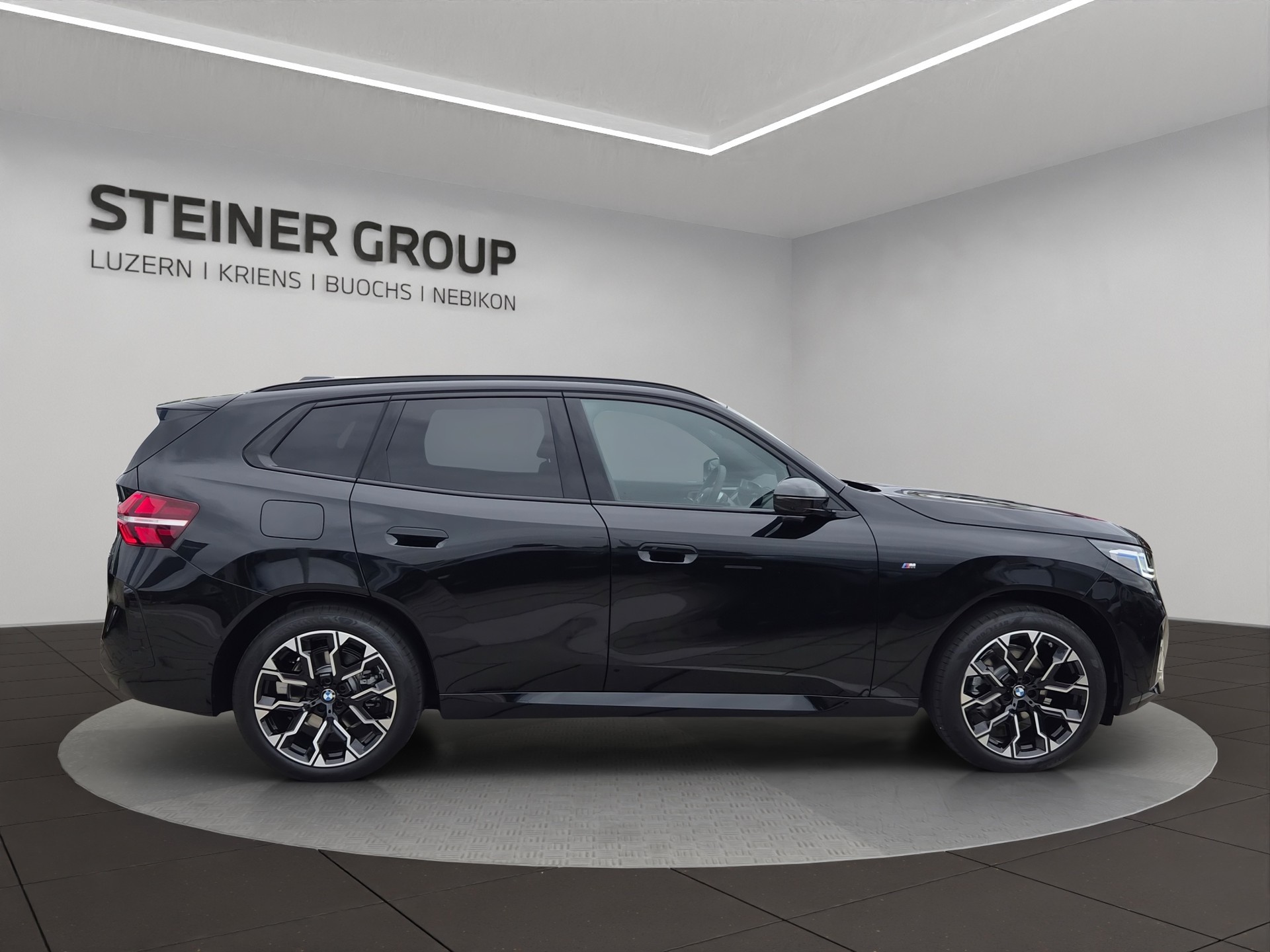 BMW X3 xDrive 30e M Sport-showroom-element-3