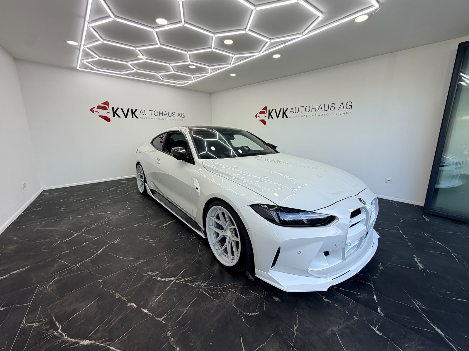 BMW M4 Coupé Competition | Widebody | Vollausstattung |-showroom-element-3