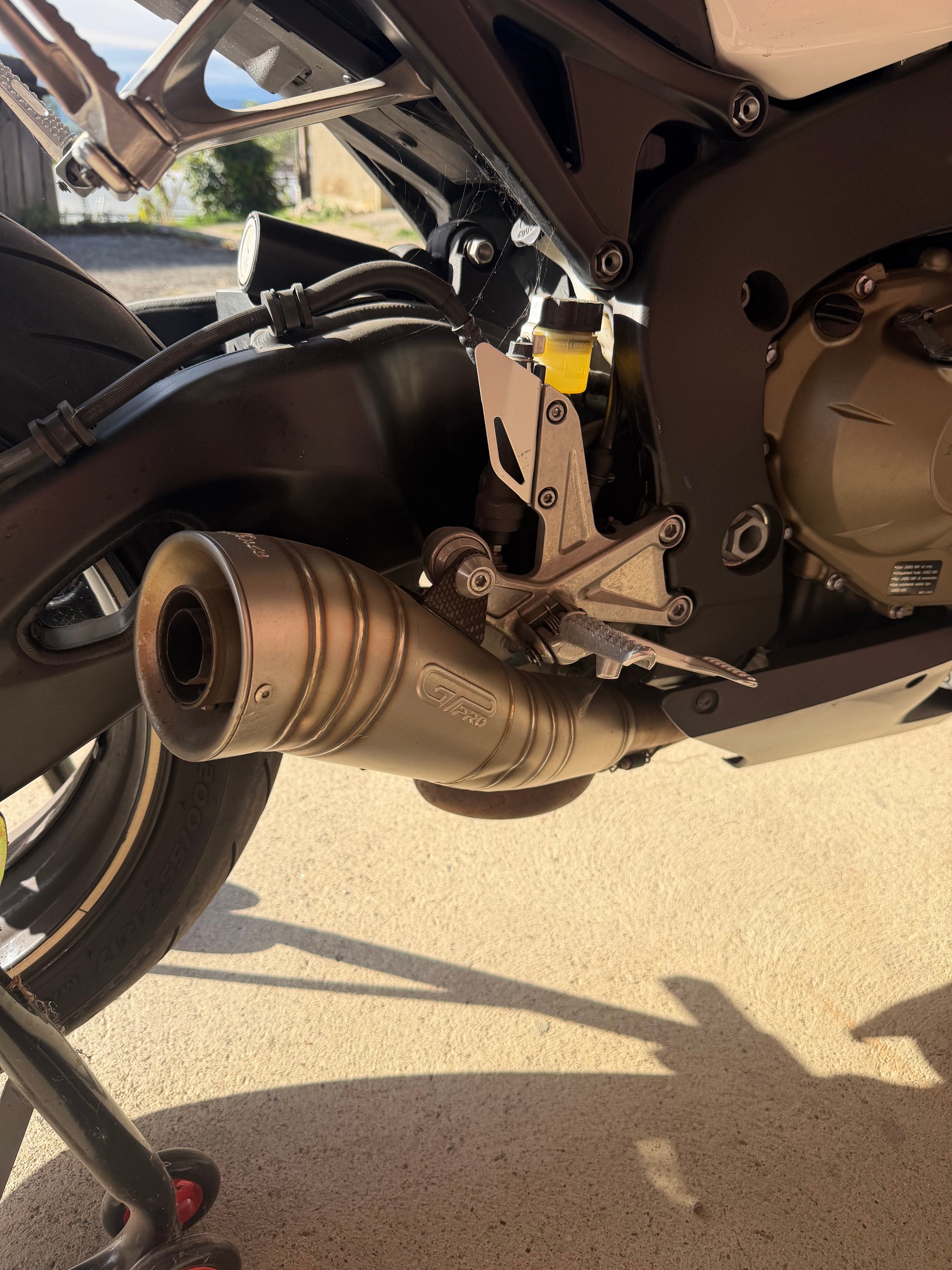 HONDA CBR 1000 RR Fireblade-image-5