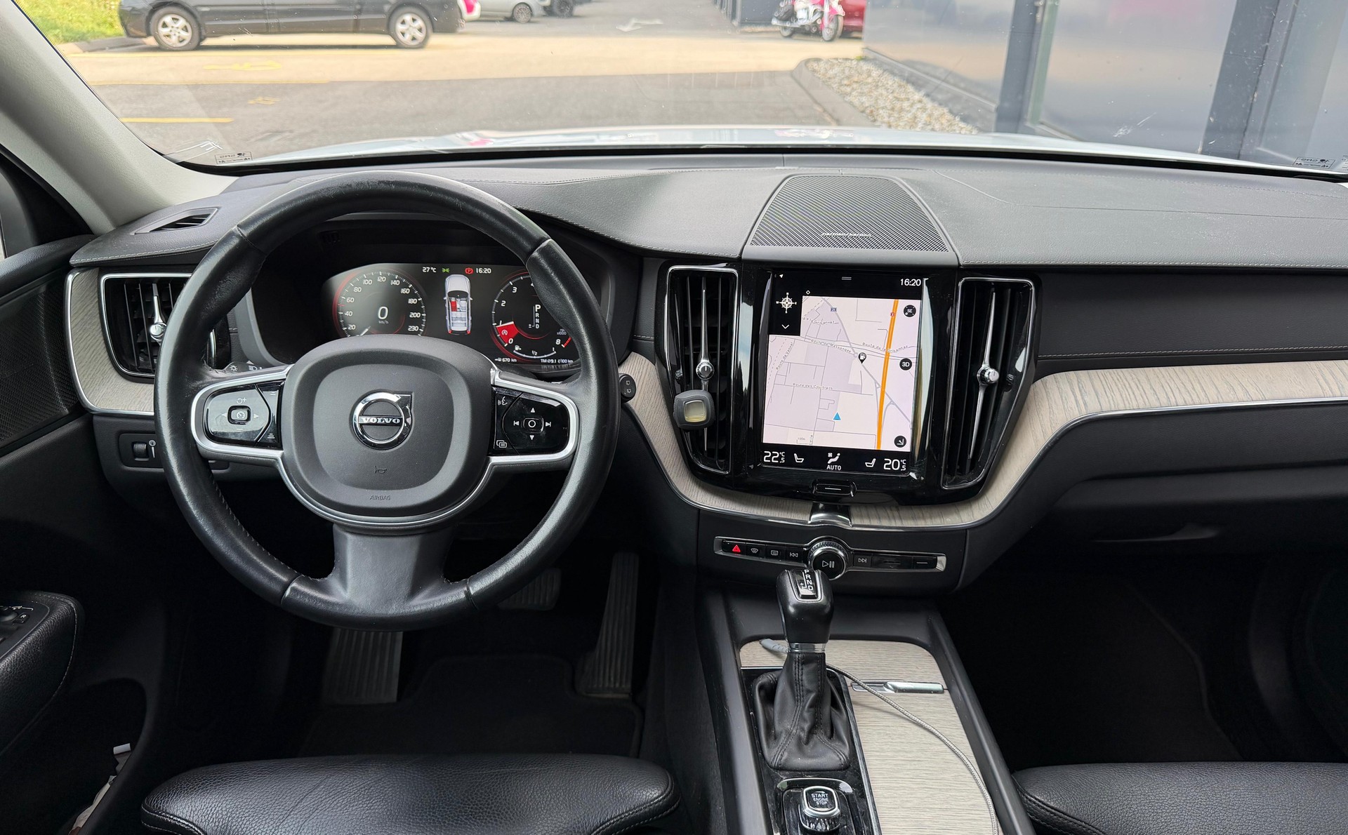 VOLVO XC60 T5 AWD Inscription Geartronic-image-12