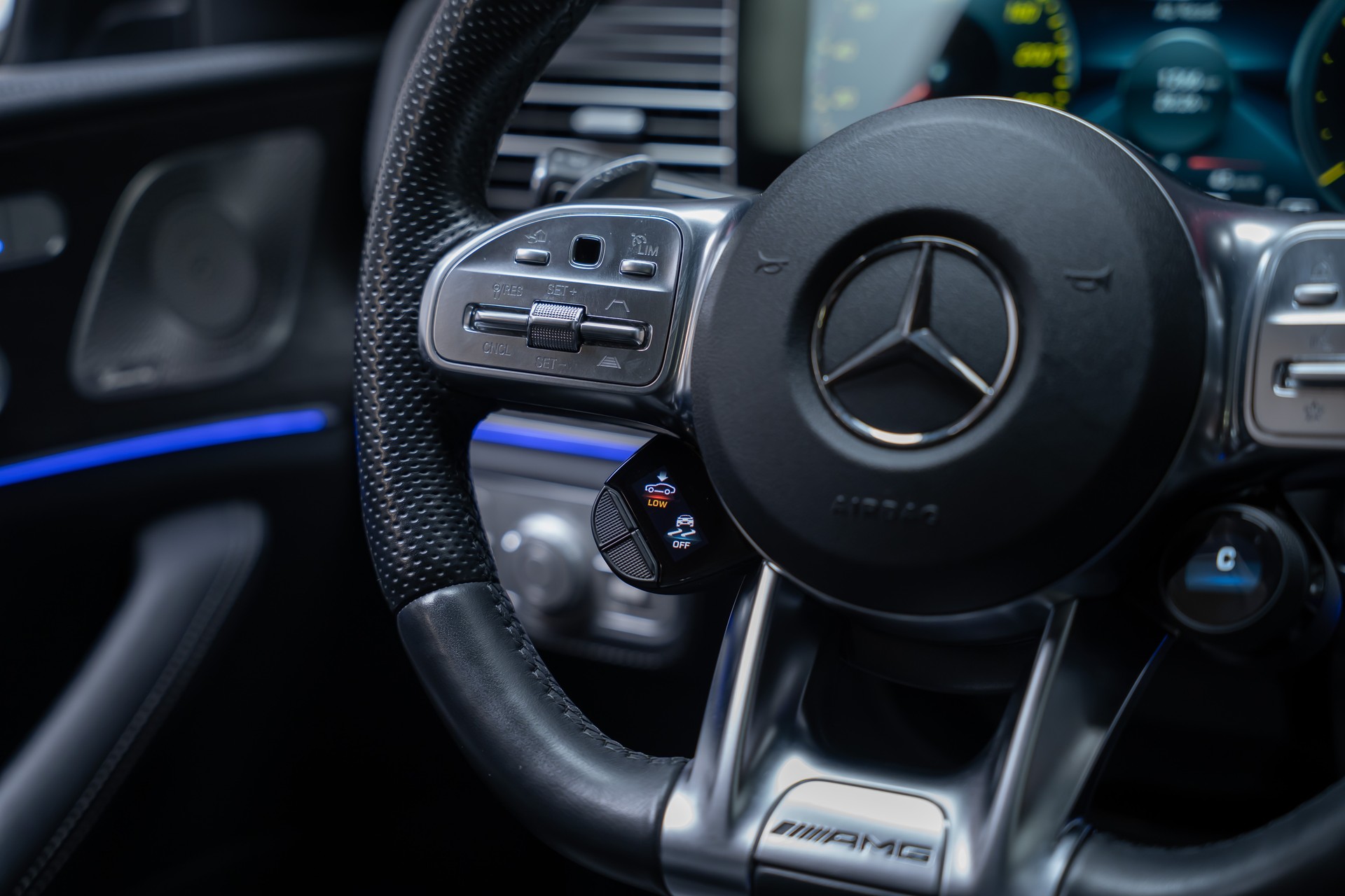 MERCEDES-BENZ GLE 53 AMG 4matic+ Coupé / Panorama / 360°Kamera / HeadUp-image-32