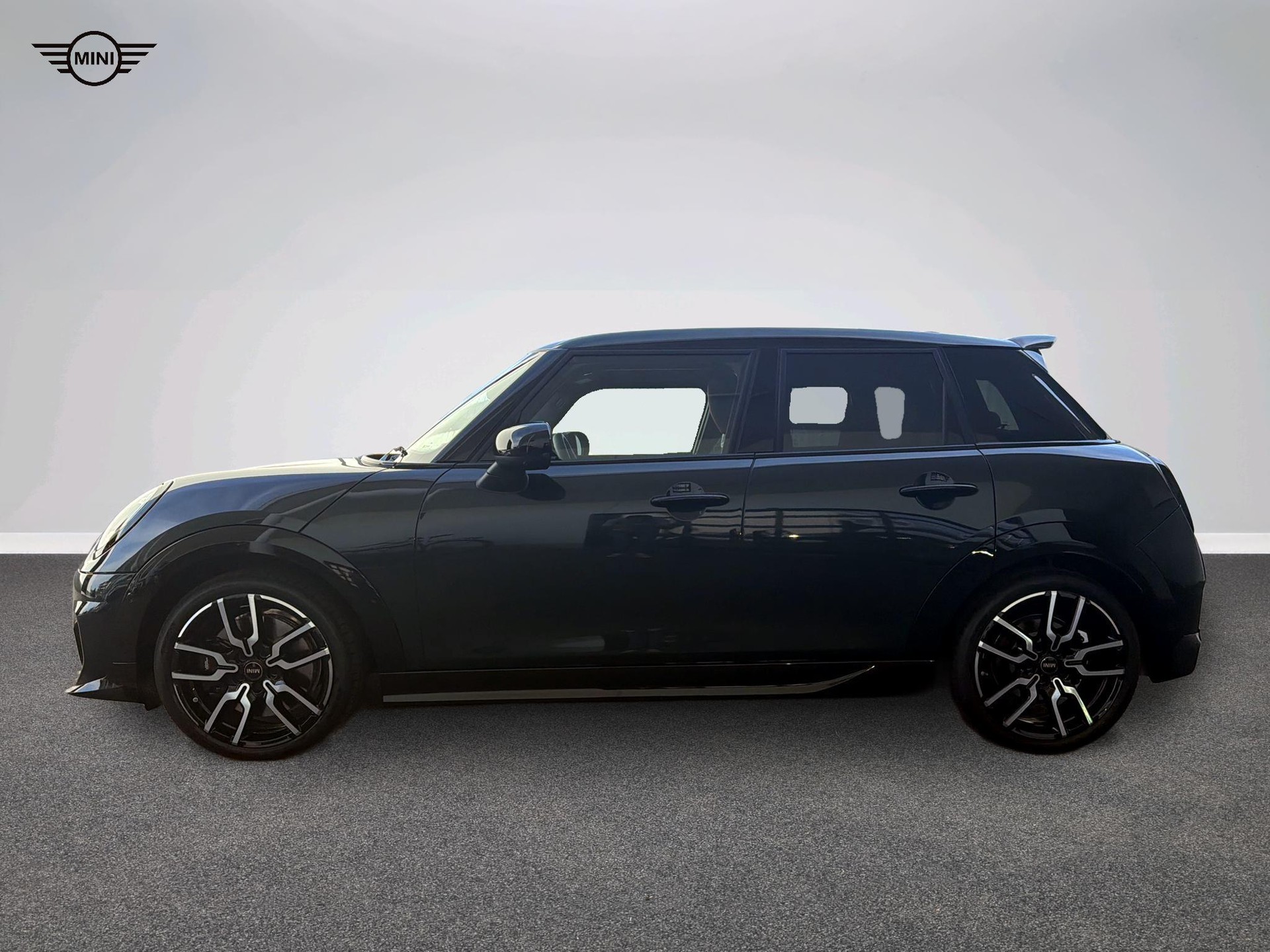 MINI Cooper 5 door S-showroom-element-2