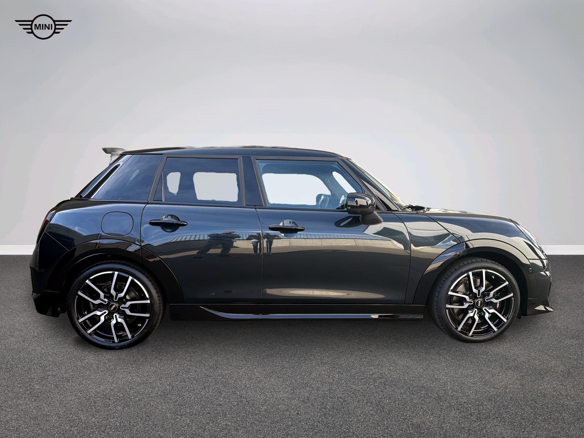 MINI Cooper 5 door S-showroom-element-1
