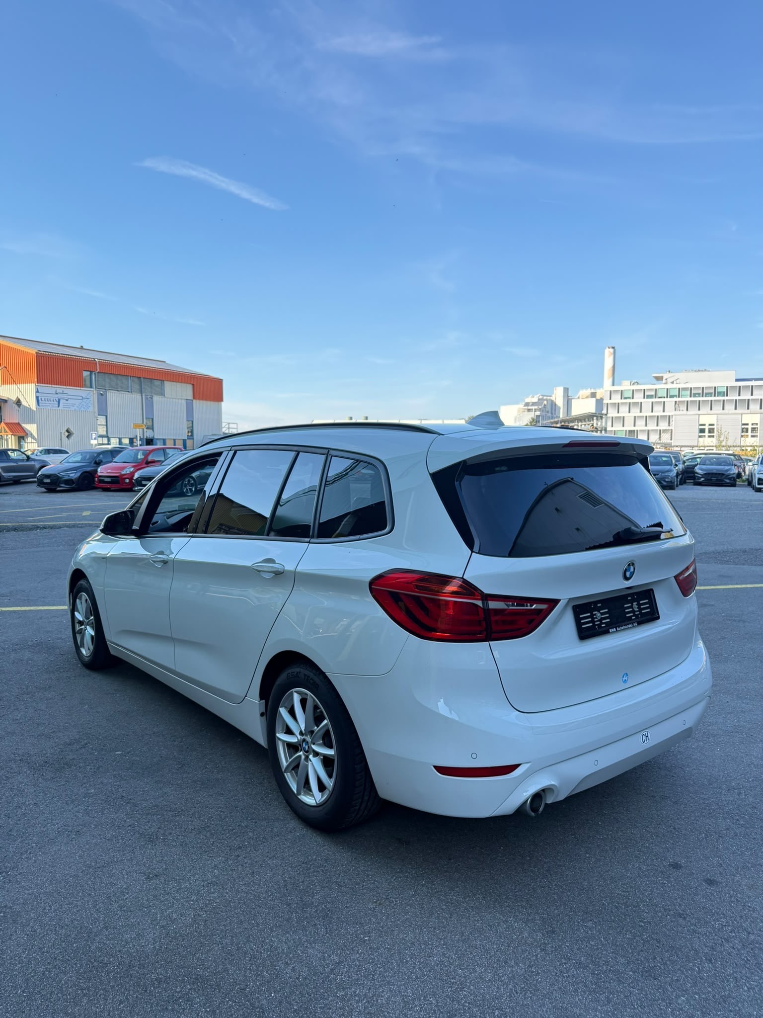 BMW 216d Gran Tourer-image-4