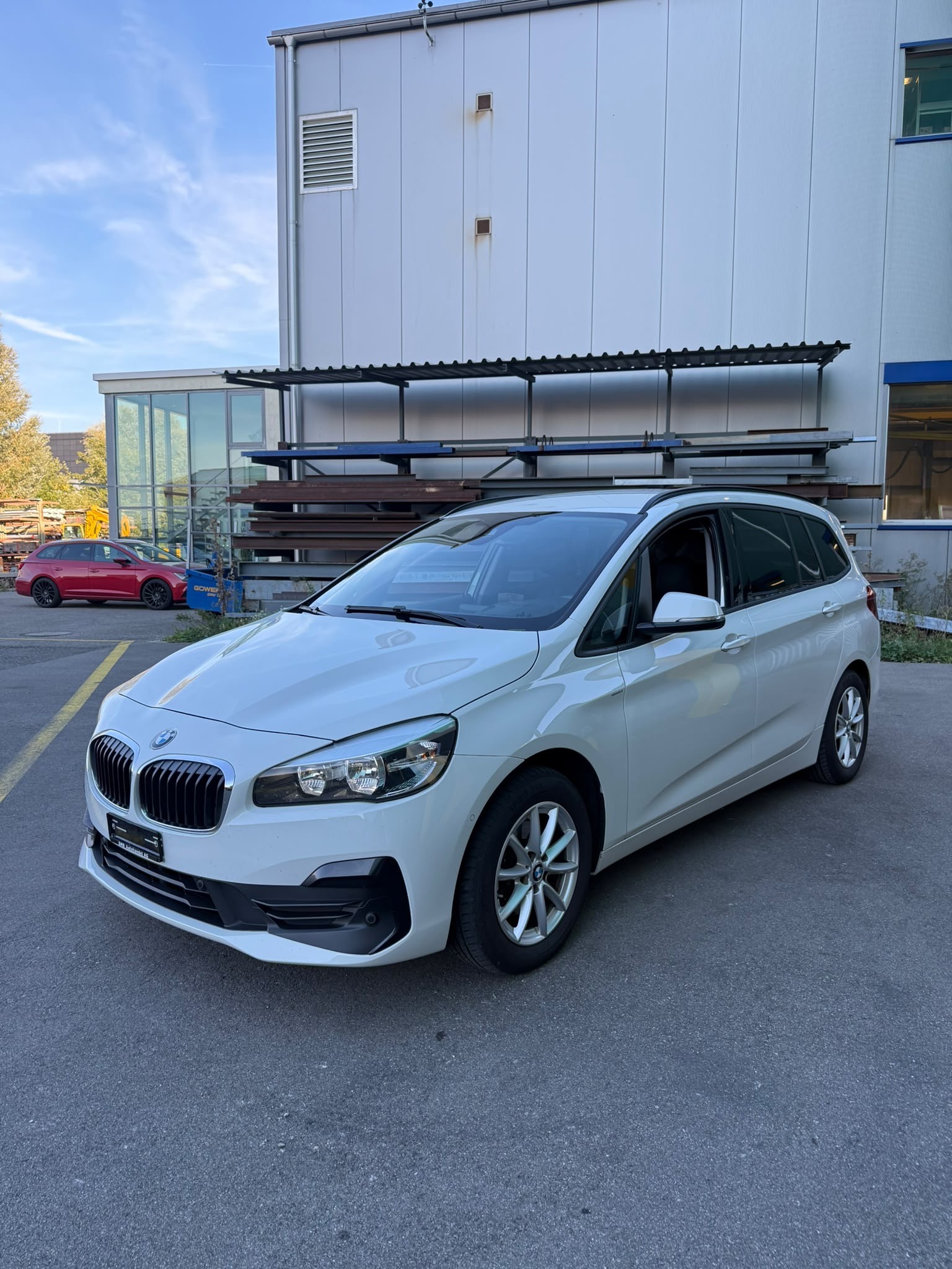 BMW 216d Gran Tourer-image-2