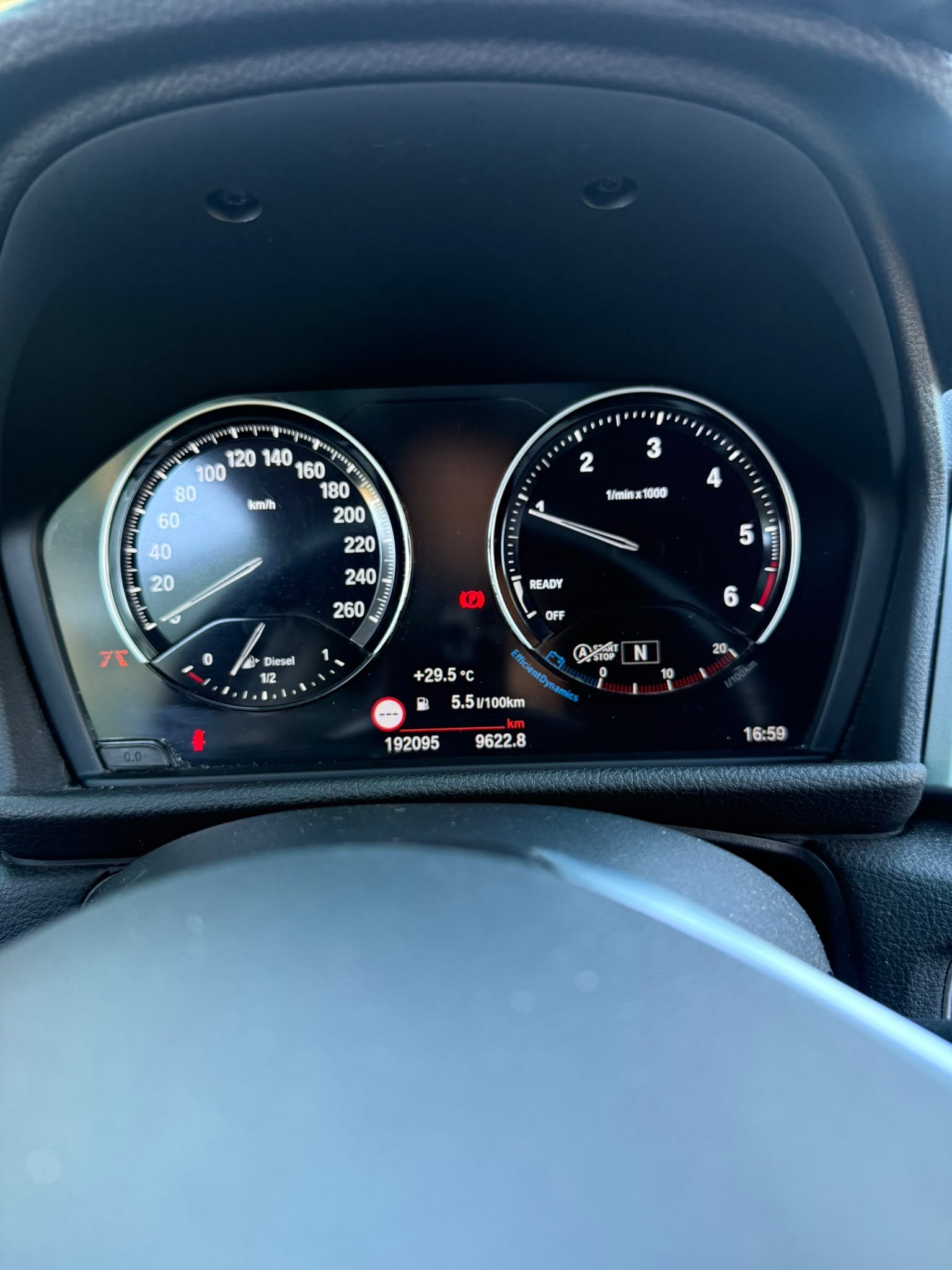 BMW 216d Gran Tourer-image-13
