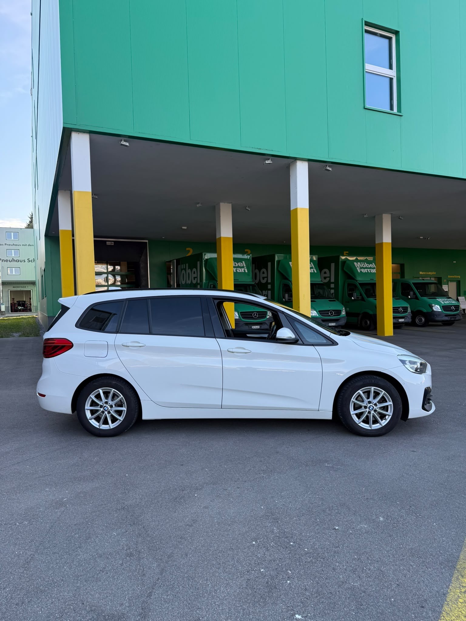 BMW 216d Gran Tourer-image-7