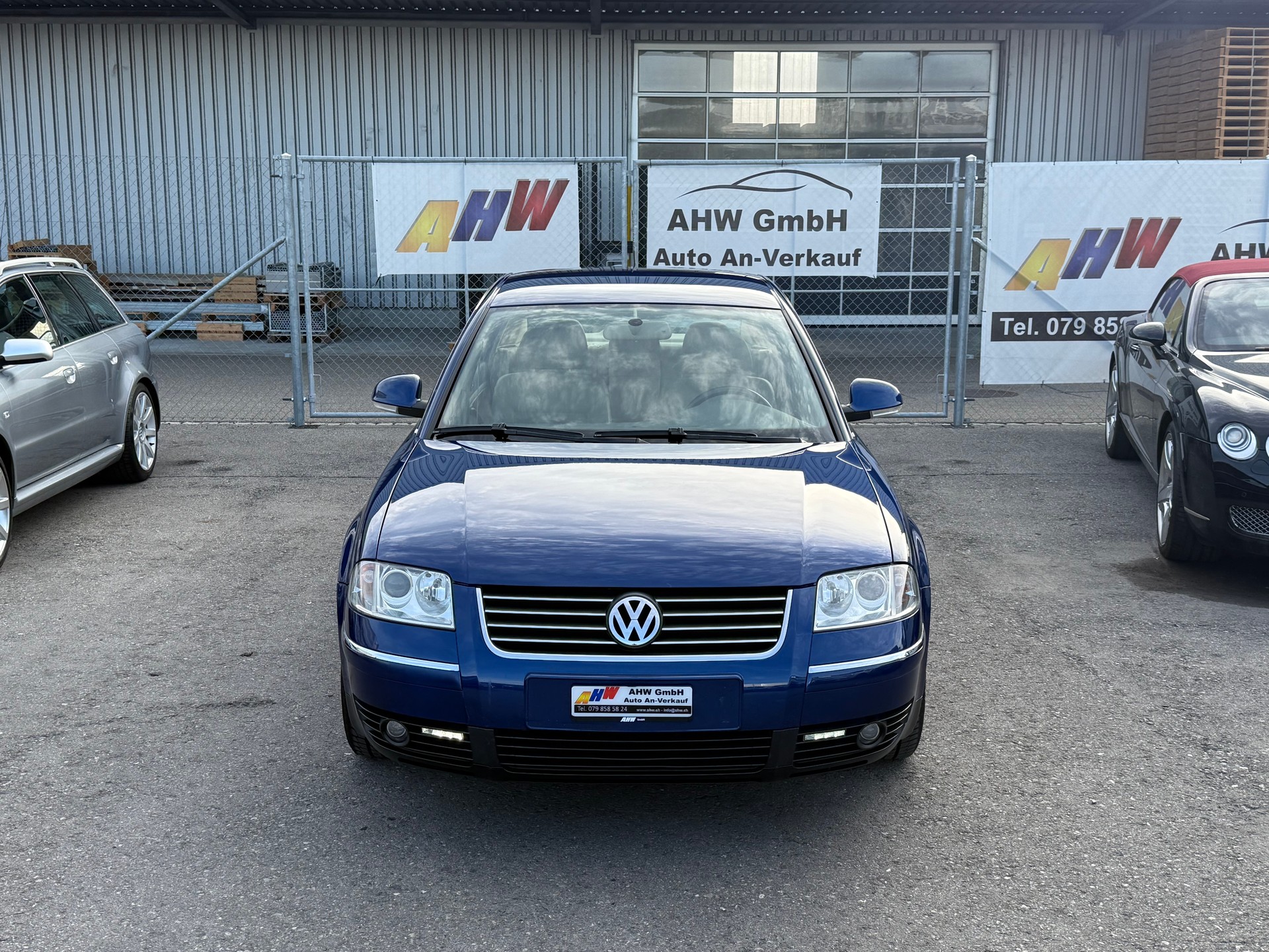 VW Passat 2.8 V6 4Motion Highline Automatik / Frisch ab MFK 09.2026 / Servicegepflegt / Navi / Leder/Alcantara / Sitzheizung-image-1