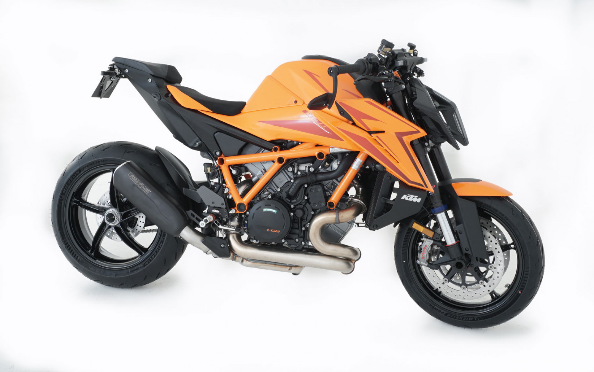 KTM 1390 Super Duke R Evo inkl. Umbau Kit & Tech Pack-image-1