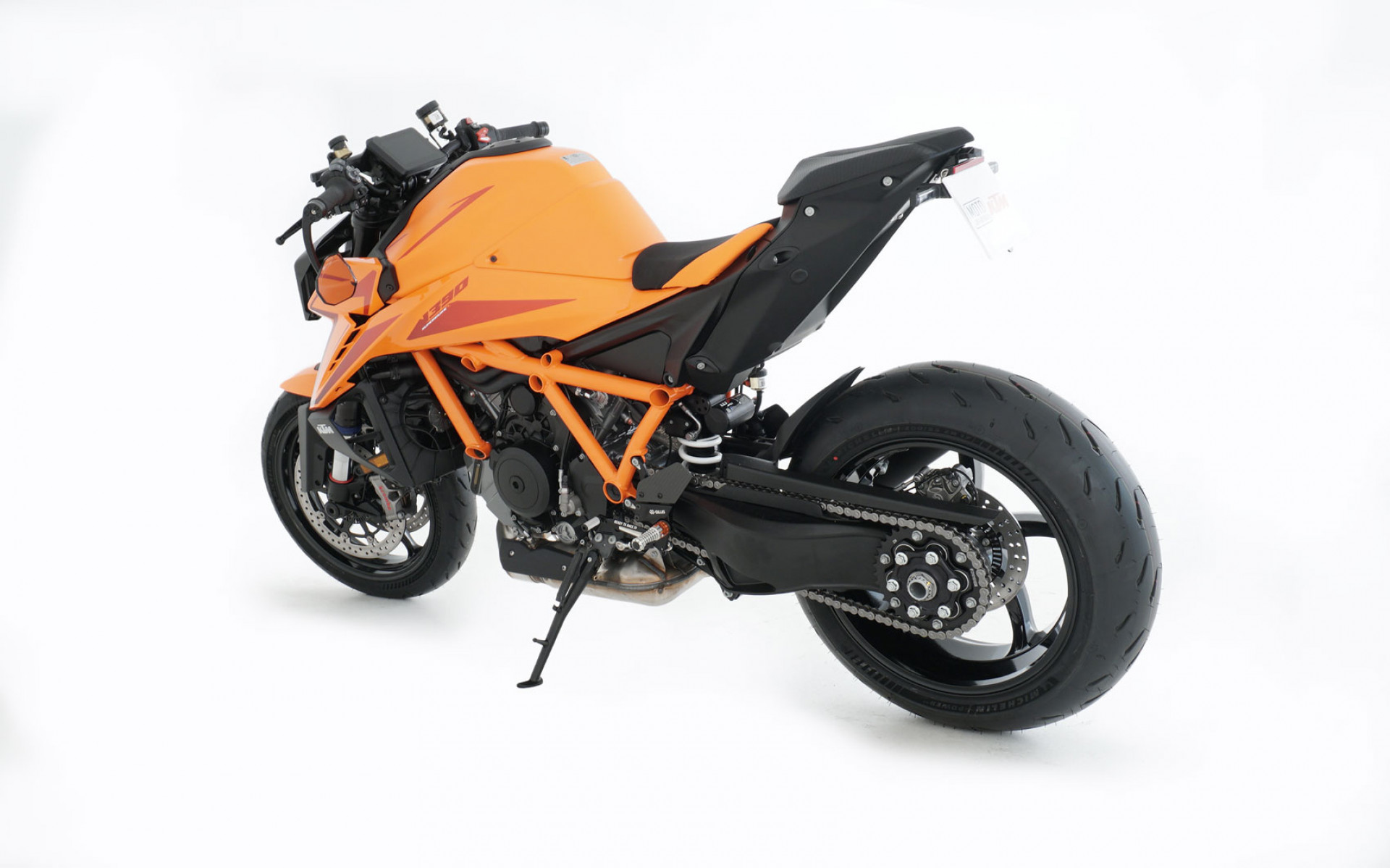 KTM 1390 Super Duke R Evo inkl. Umbau Kit & Tech Pack-image-3
