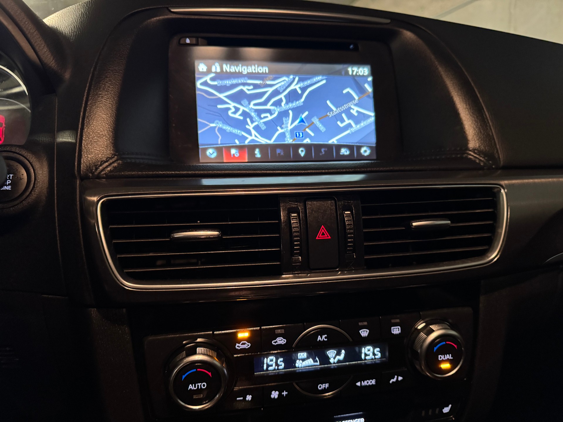 MAZDA CX-5 2.2 D HP Revolution AWD Automatic-image-28