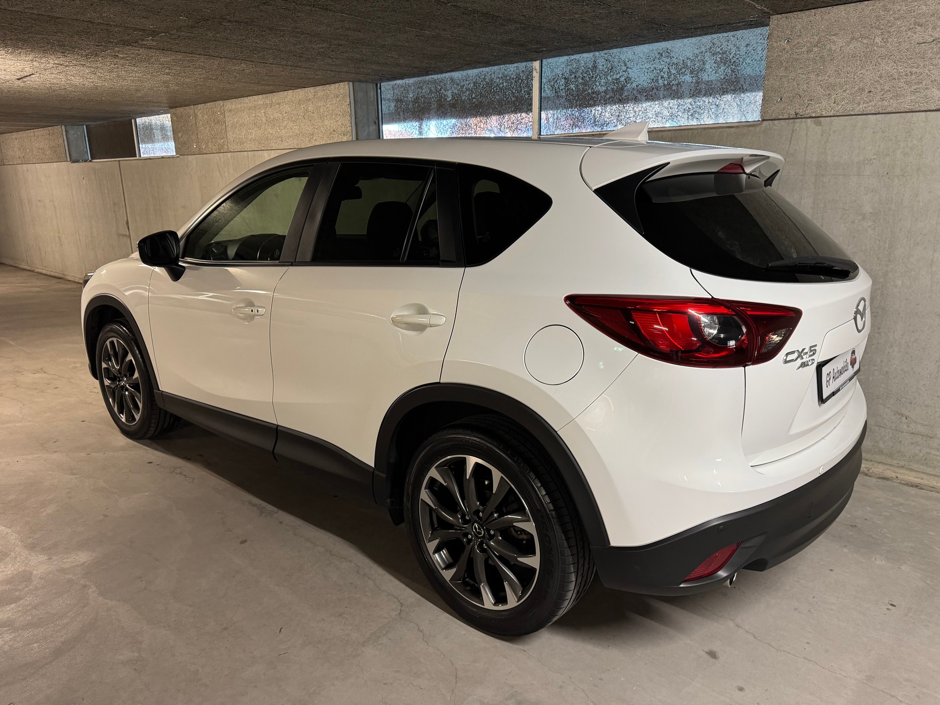 MAZDA CX-5 2.2 D HP Revolution AWD Automatic-showroom-element-2