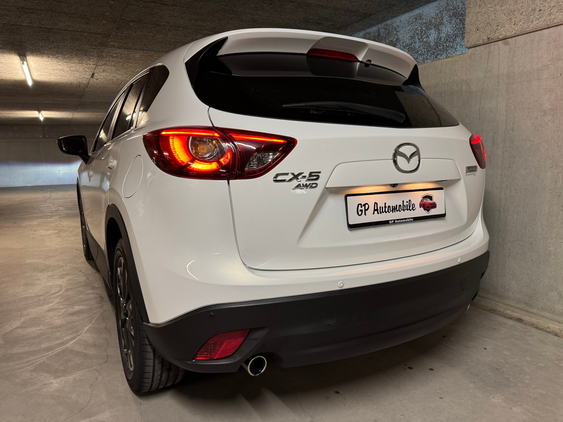 MAZDA CX-5 2.2 D HP Revolution AWD Automatic-image-14