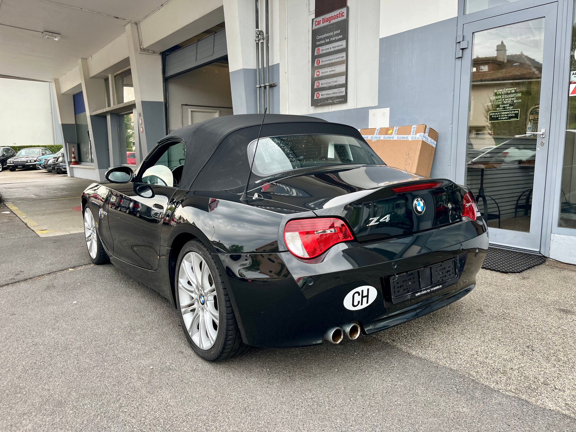 BMW Z4 3.0si Roadster-image-6