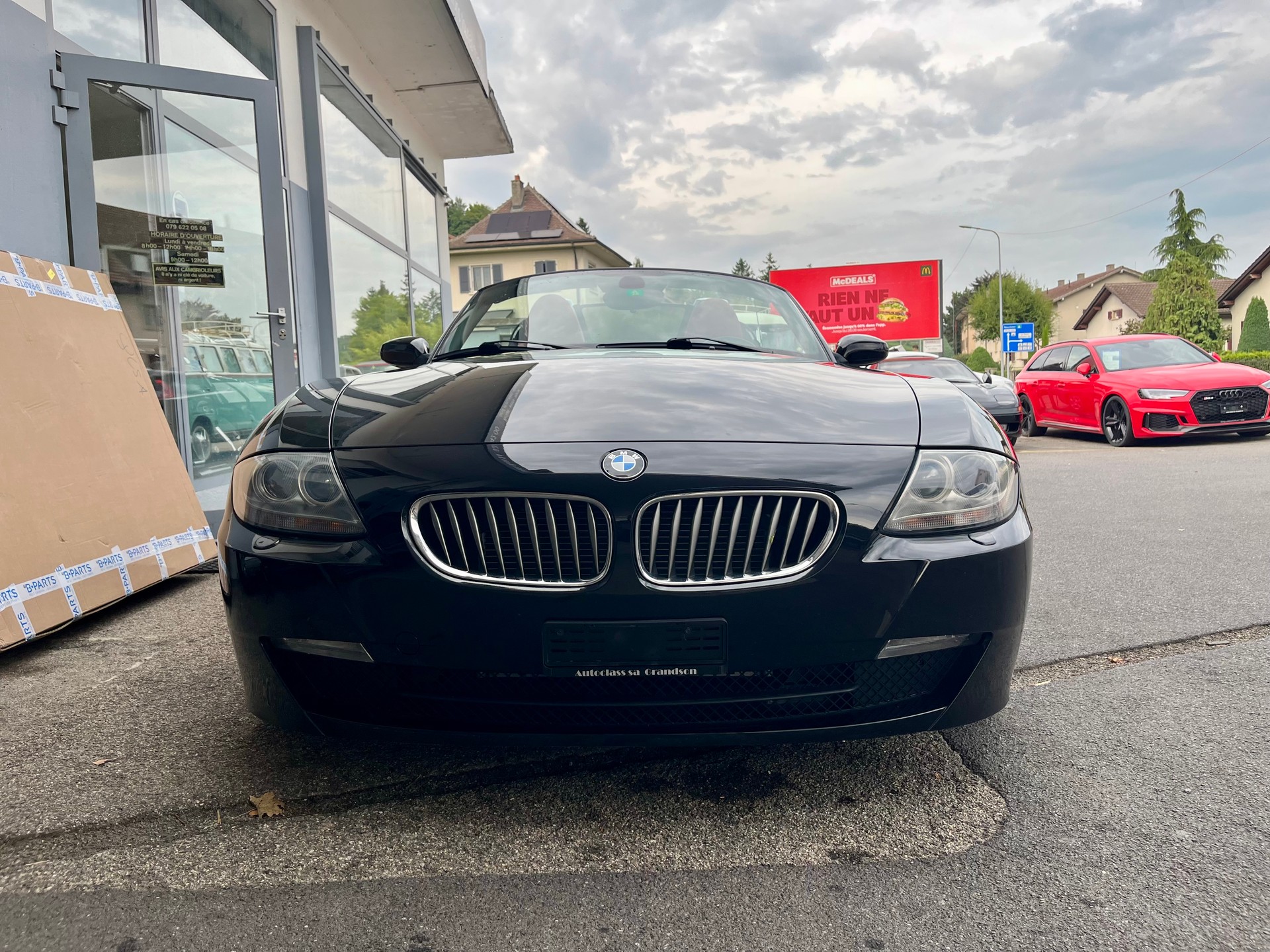 BMW Z4 3.0si Roadster-image-4