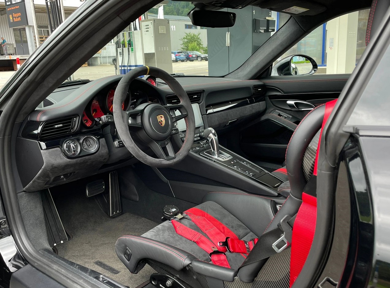 PORSCHE 911 GT3 PDK *CH-Fahrzeug**Black-Edition**Lift System**Schalensitze**Top Zustand**Top Ausstattung*-image-14