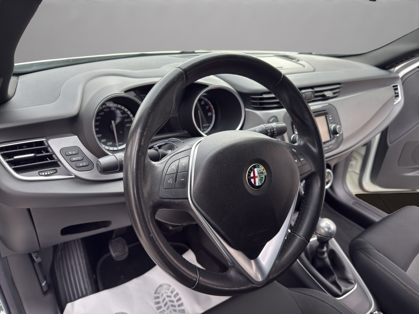 ALFA ROMEO Giulietta 1.4 T-image-9