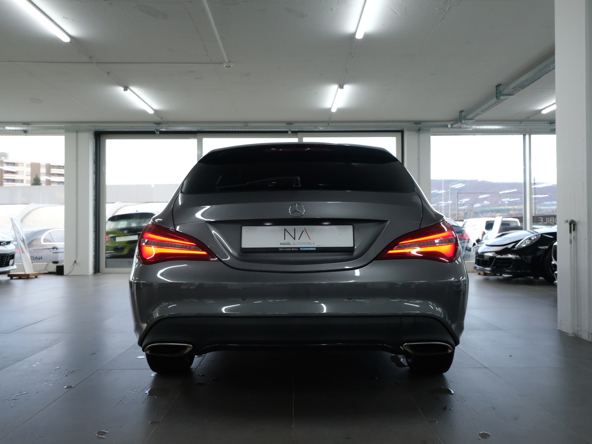 MERCEDES-BENZ CLA Shooting Brake 200 7G-DCT-showroom-element-3