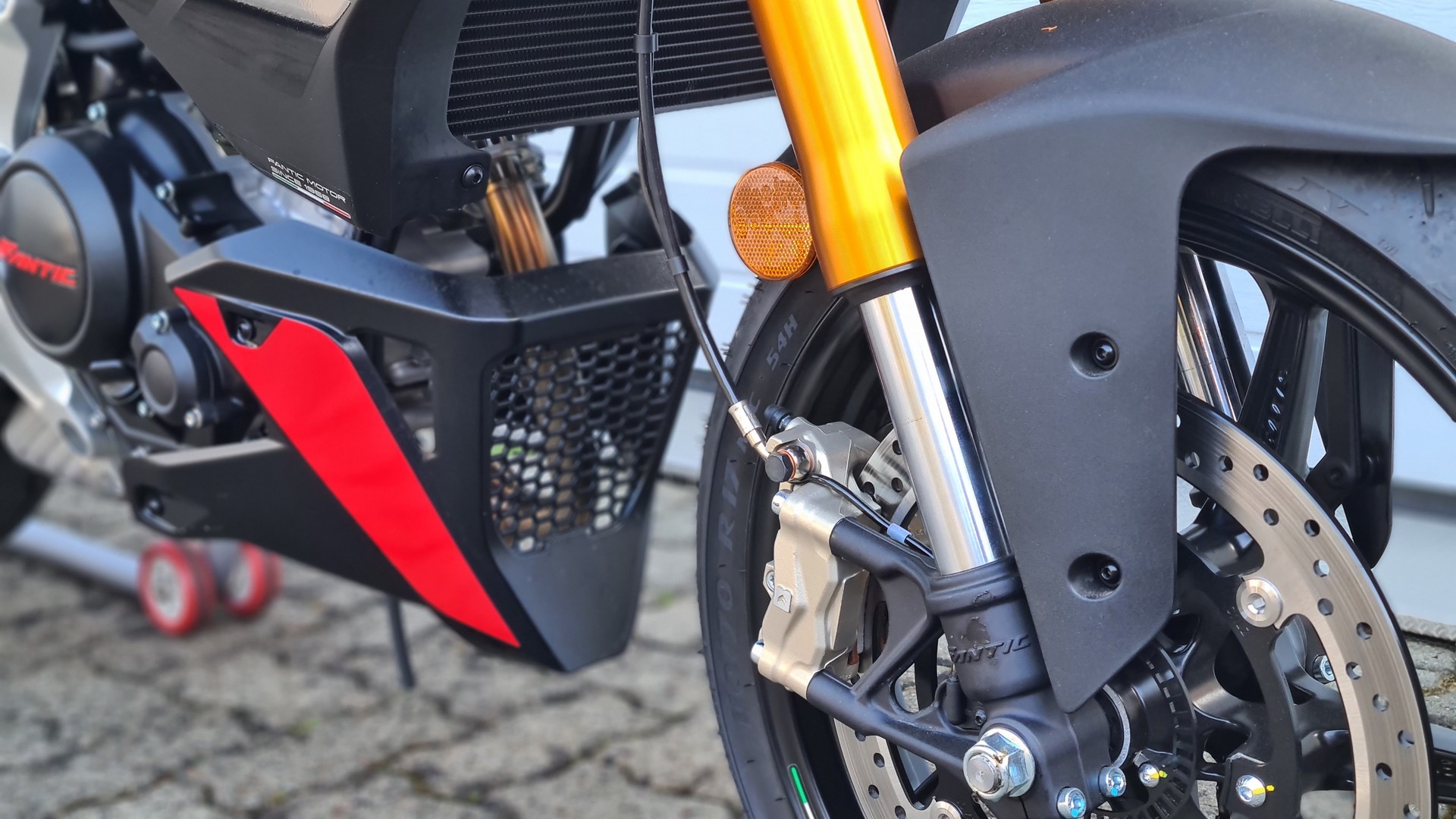 FANTIC STEALTH 125-image-10