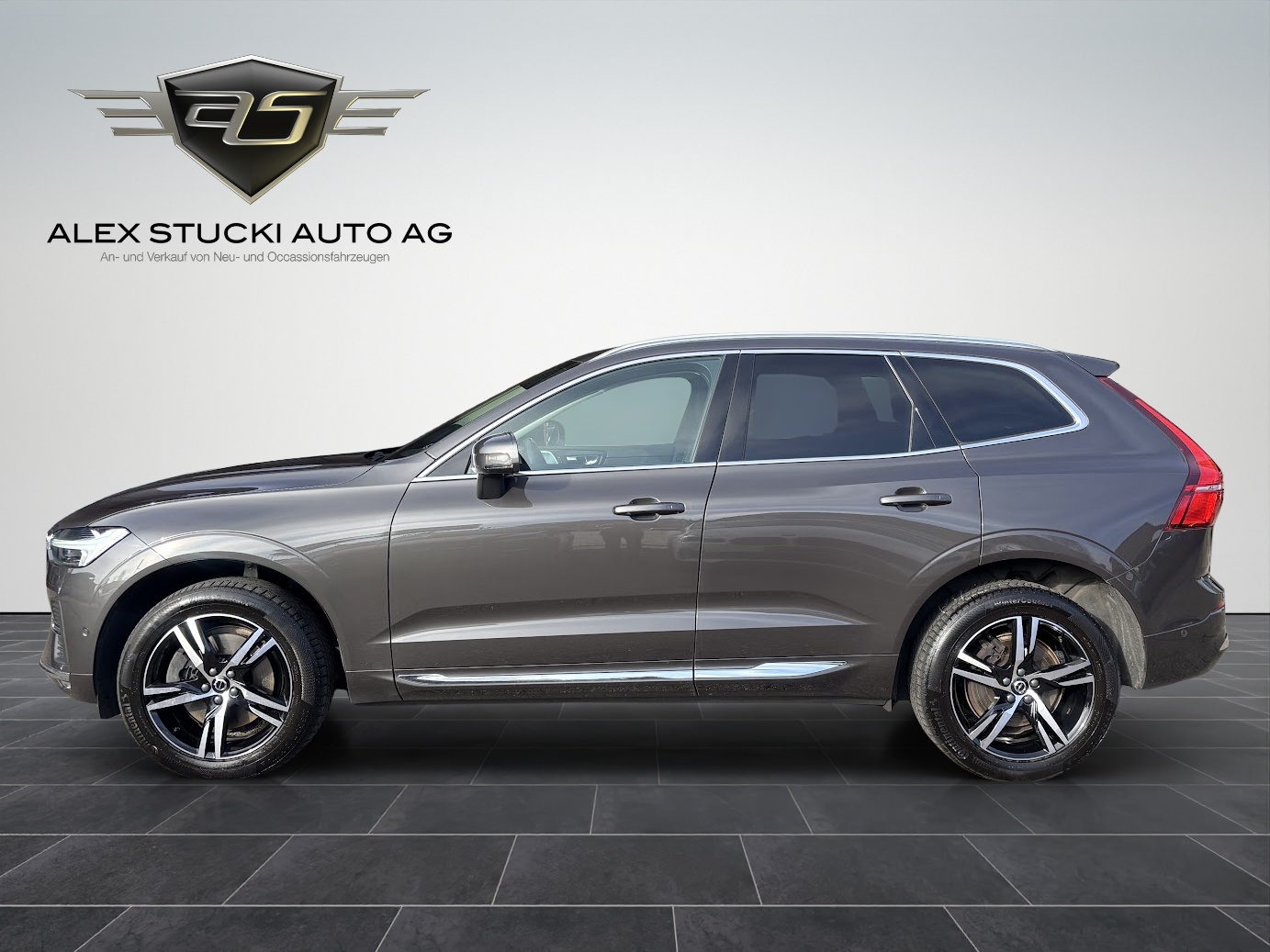 VOLVO XC60 B5 Diesel Mild Hybrid AWD Inscription Geartronic-showroom-element-3