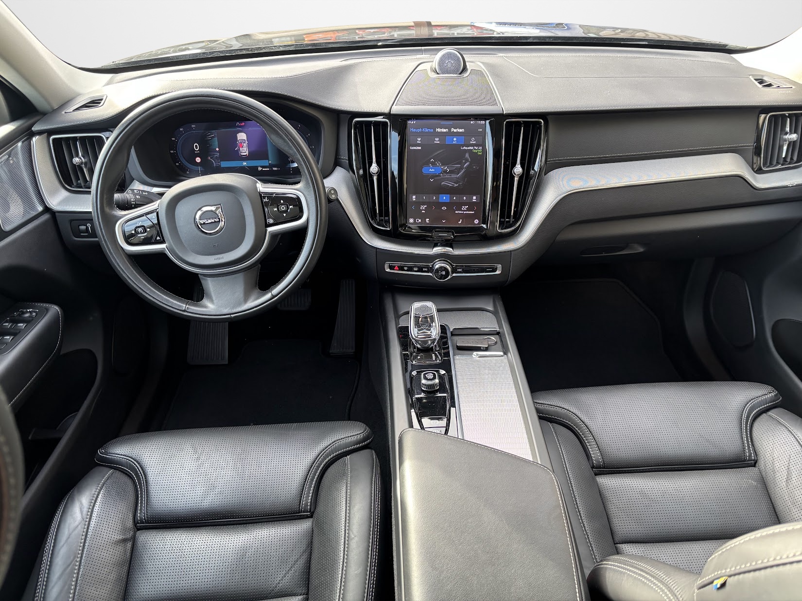 VOLVO XC60 B5 Diesel Mild Hybrid AWD Inscription Geartronic-image-10
