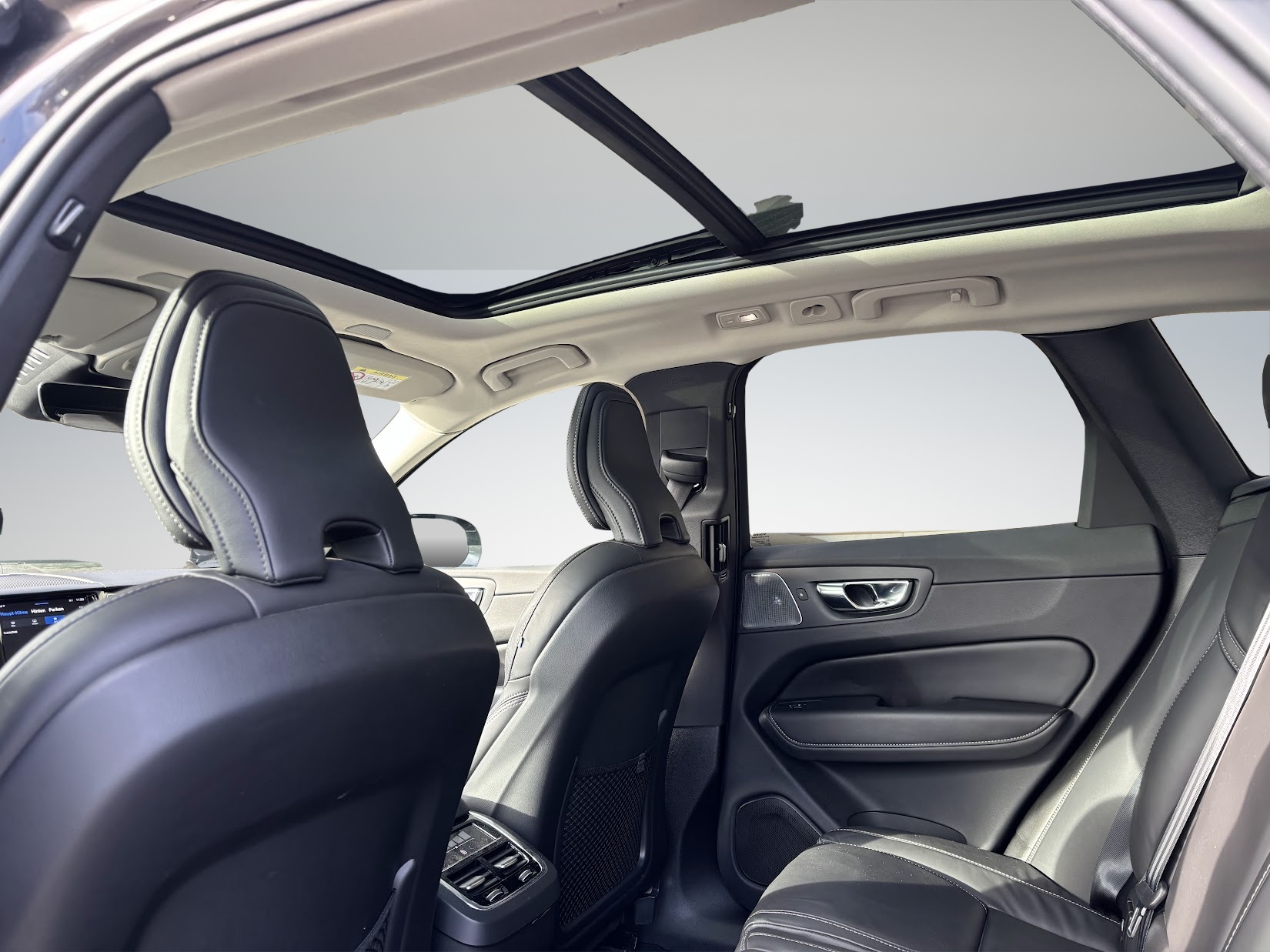 VOLVO XC60 B5 Diesel Mild Hybrid AWD Inscription Geartronic-image-13