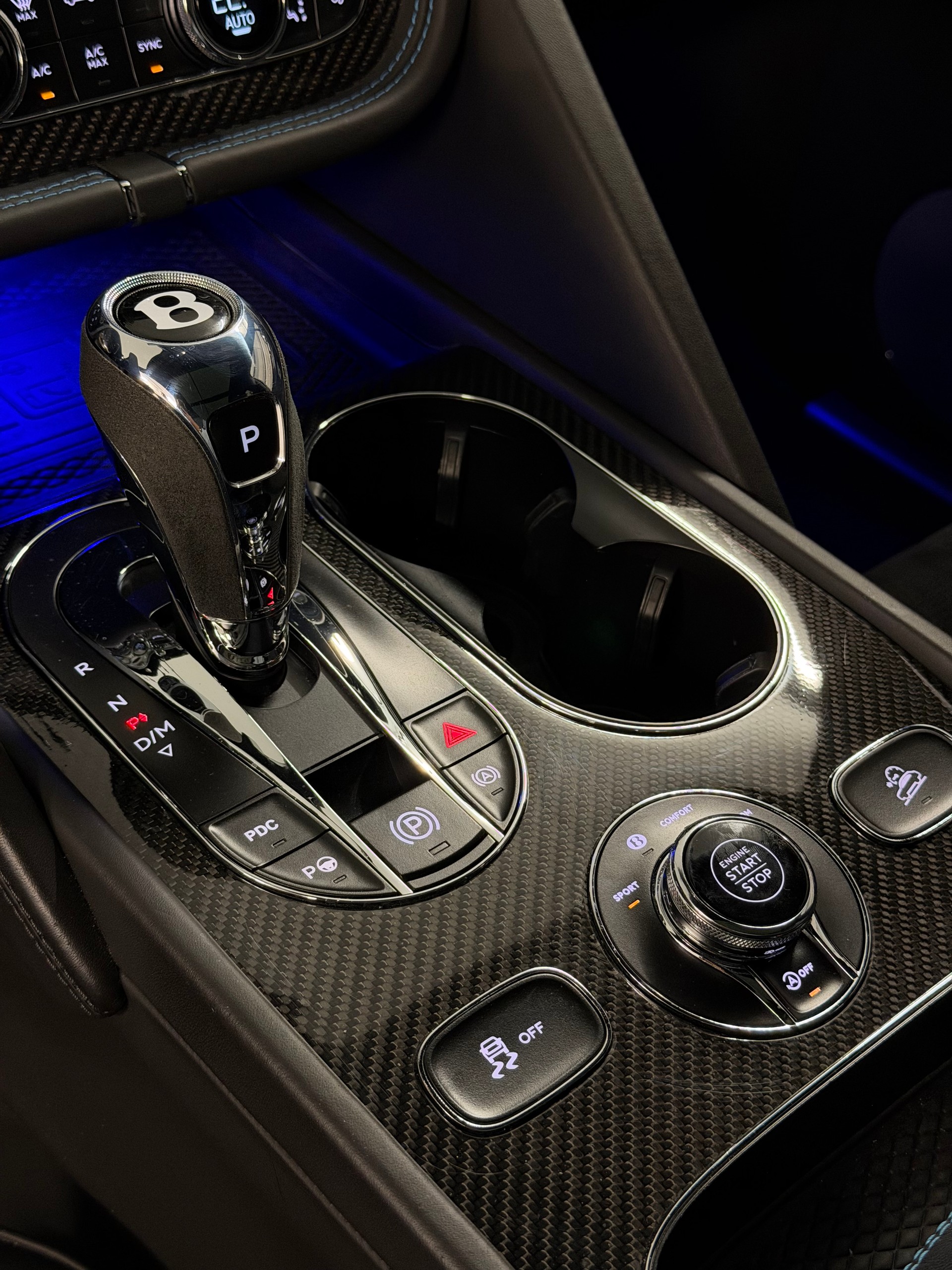 BENTLEY Bentayga S-image-17